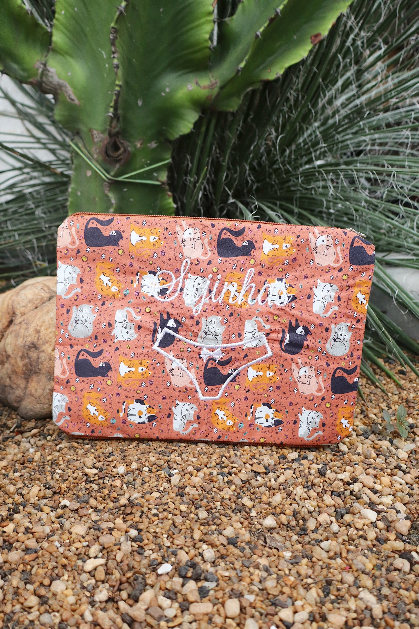 Necessaire Porta Calcinha Limpinha Sujinha P Gatos Terracota