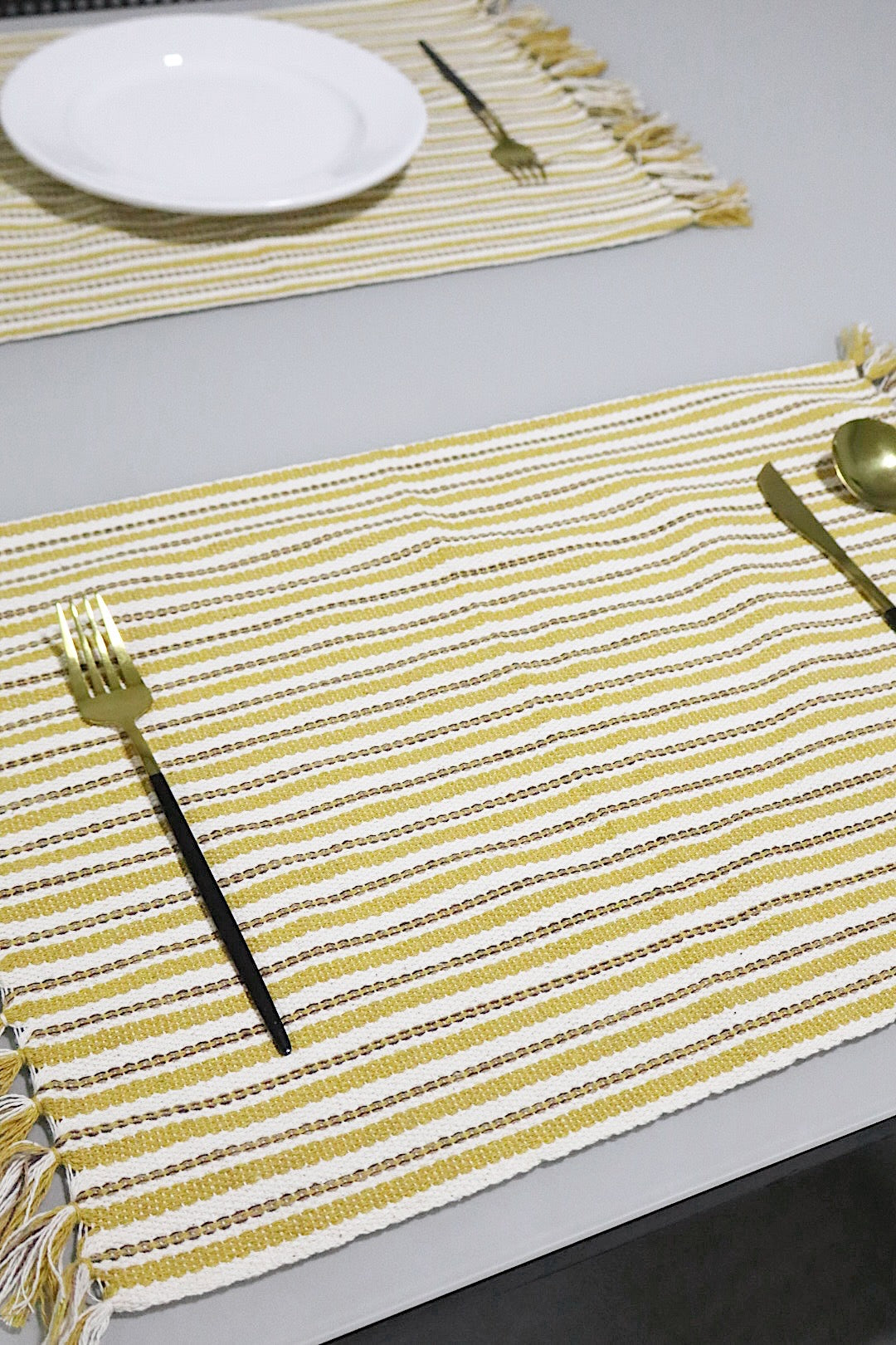 Par Jogo Americano Linha Mostarda e Bege