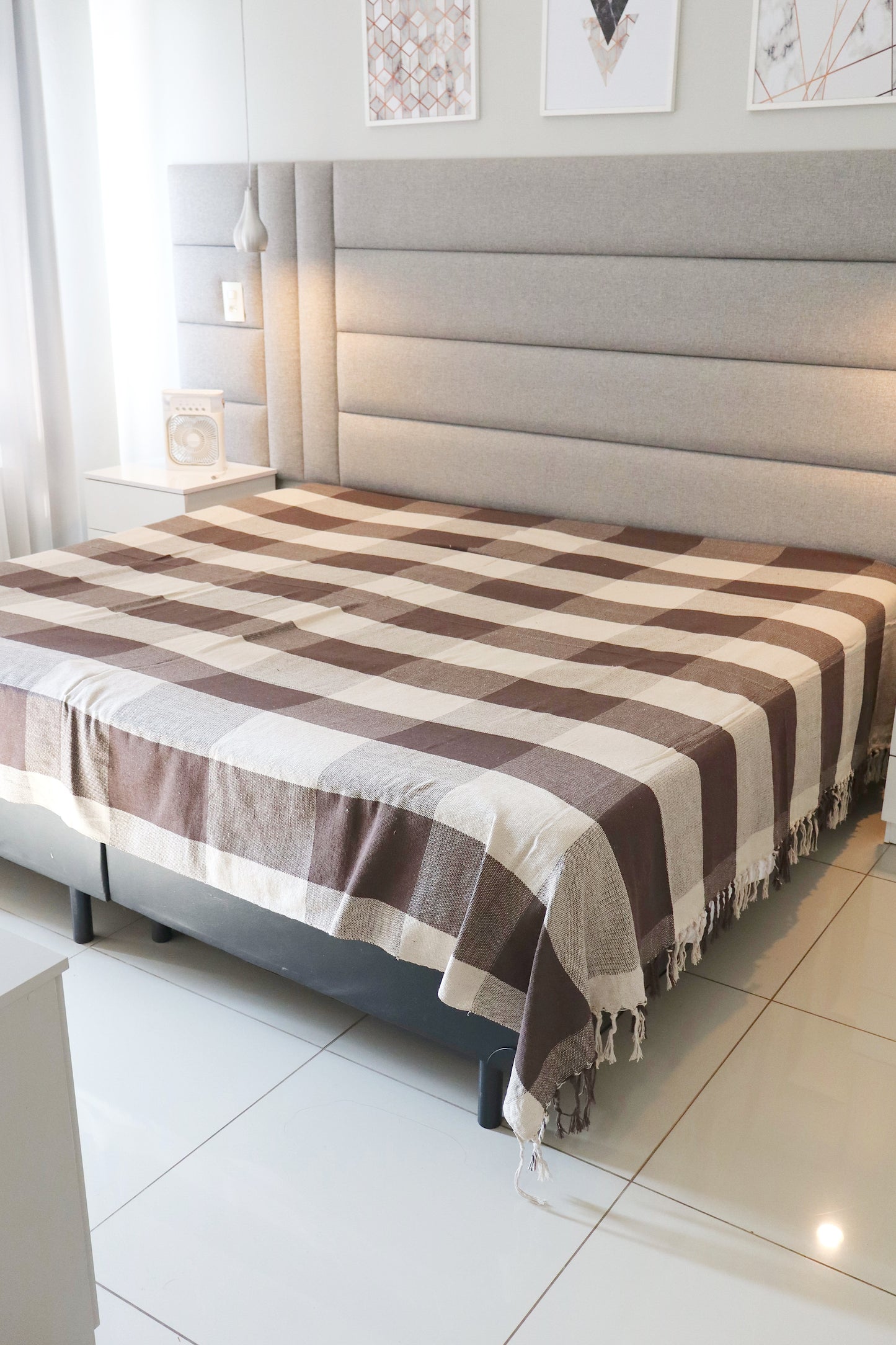 Colcha para Cama 2,20x2,50m Artesanal Xadrez Marrom e Cru
