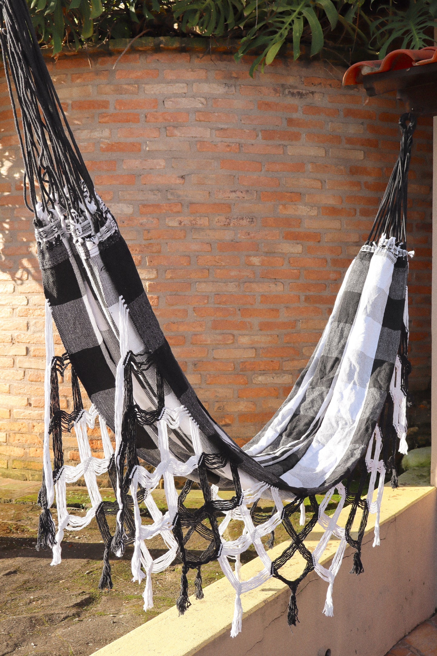 Rede De Descanso Luxo Lisa Preta e Branca