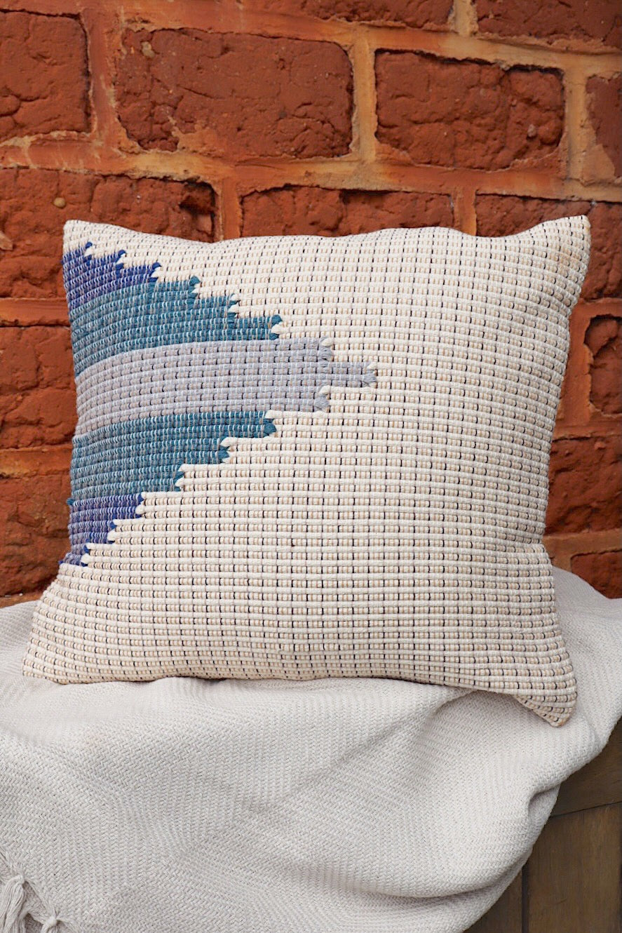 Capa de Almofada em Linha Bico 100% Algodão Azul 50x50