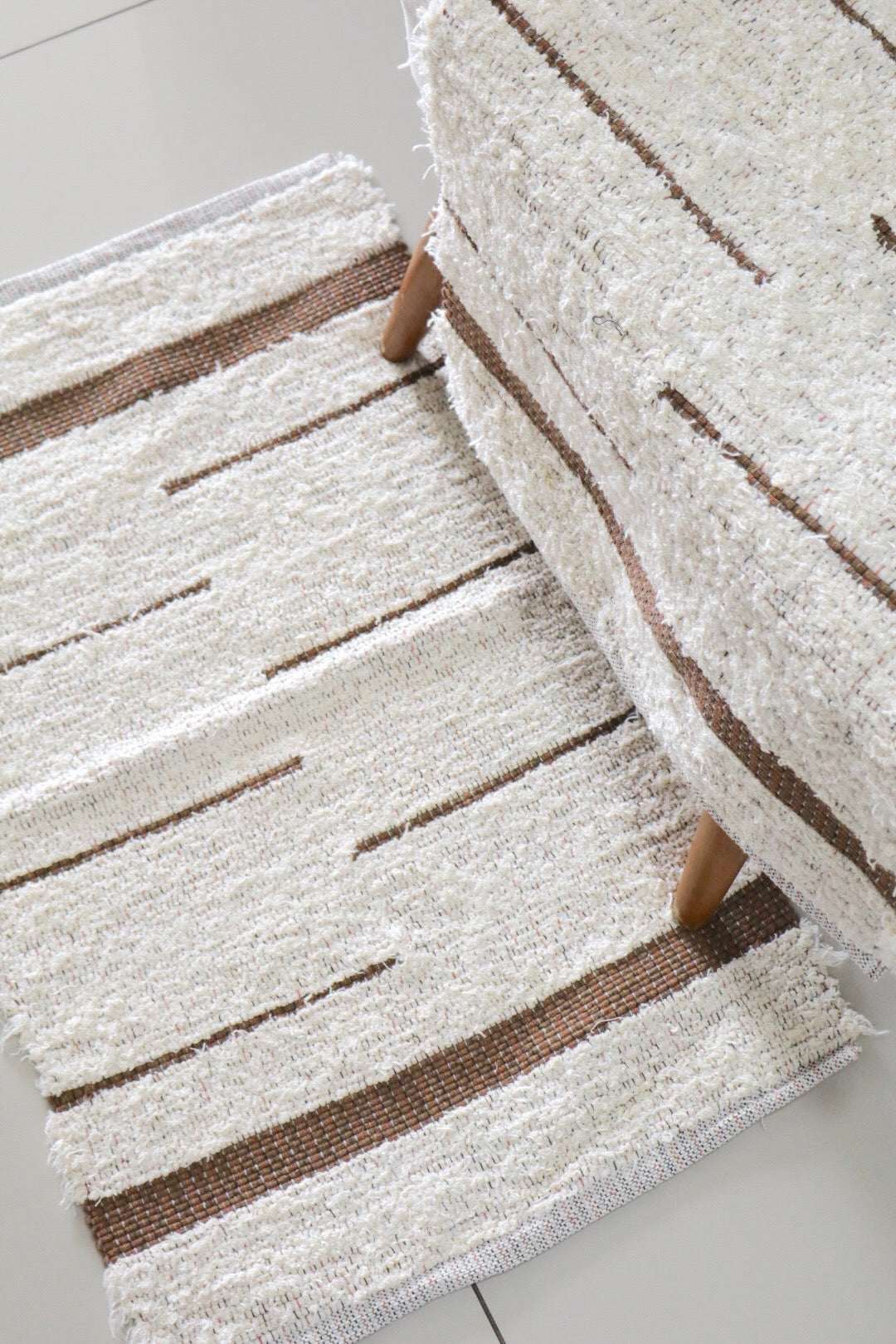 Tapete Algodão Felpudo Chic Bali Marrom 50x80cm