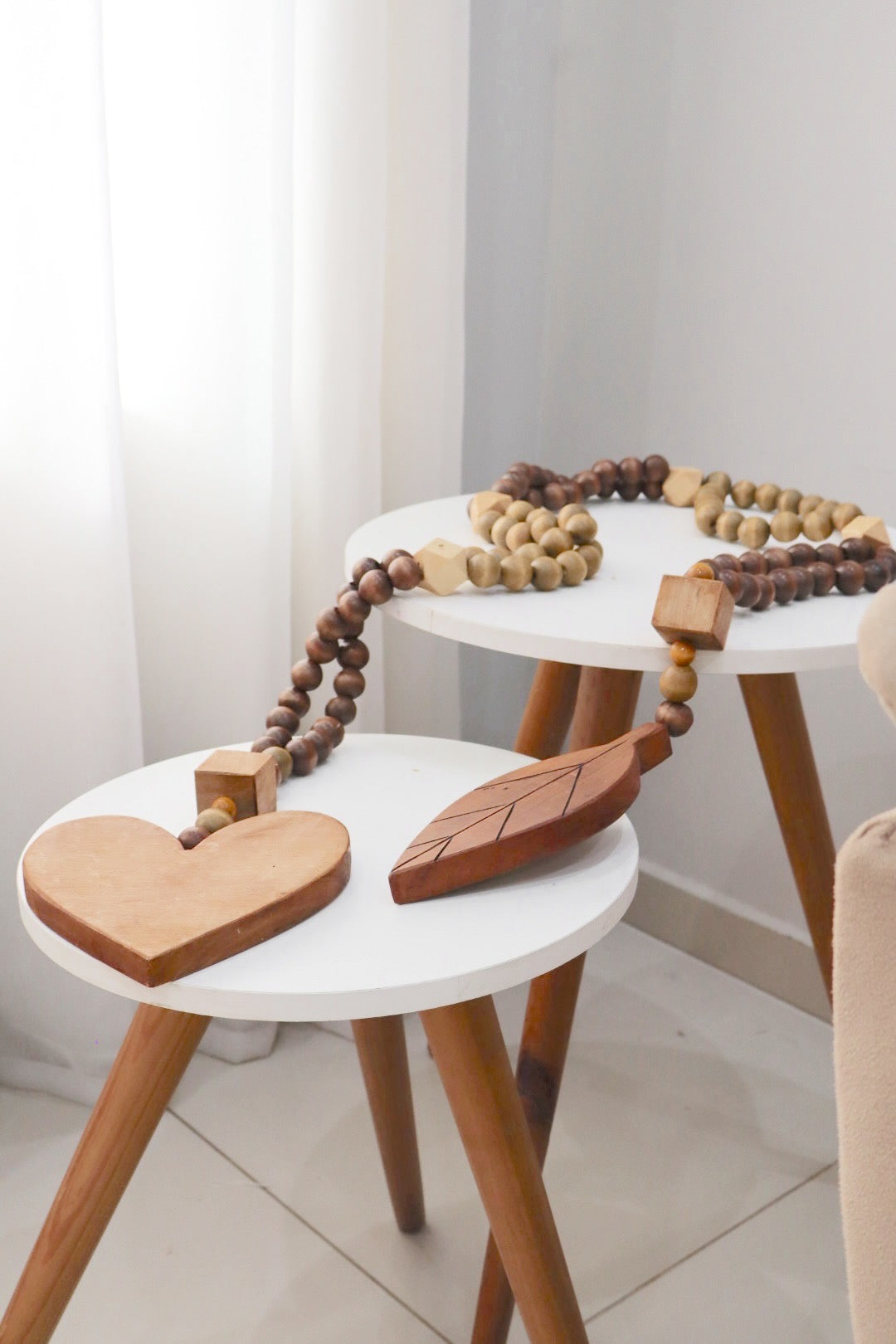 Colar / Terço de Mesa Especial Decorativo Coração e Folha