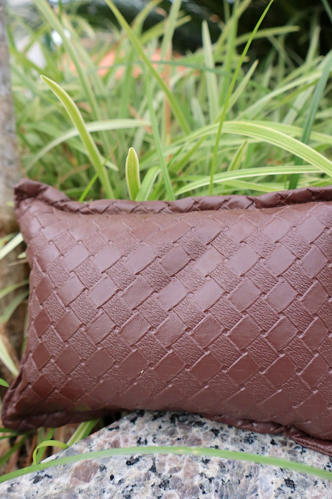 Peso de Porta Emborrachado Almofadinha Marrom