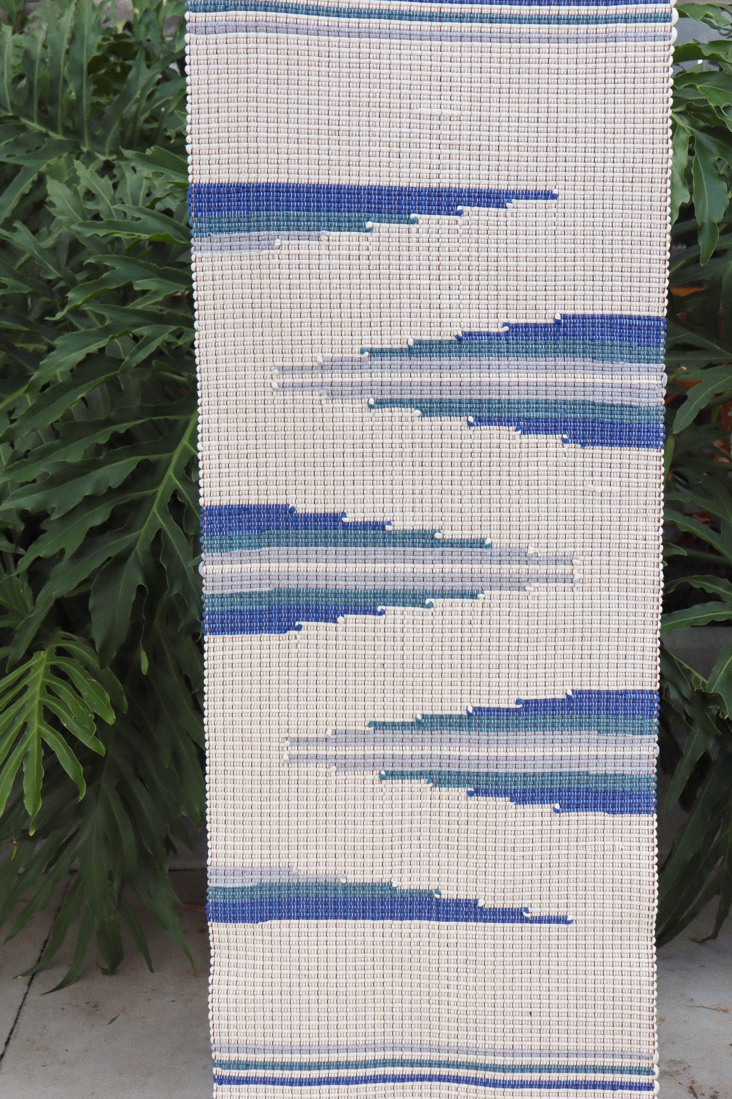 Passadeira Linha Bico Avulsa Cru e Azul