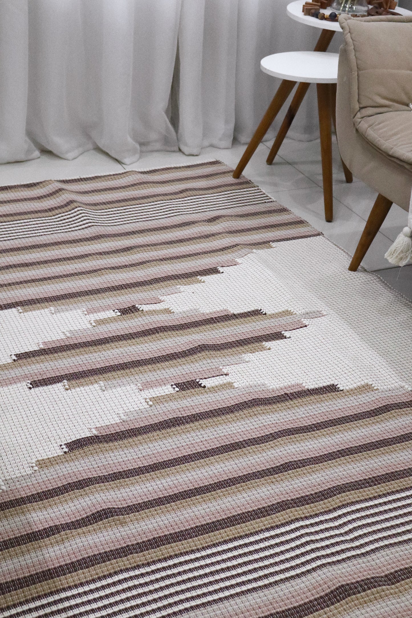 Tapete de Bico Linha Trabalhado Marrom 1,50x2,00m