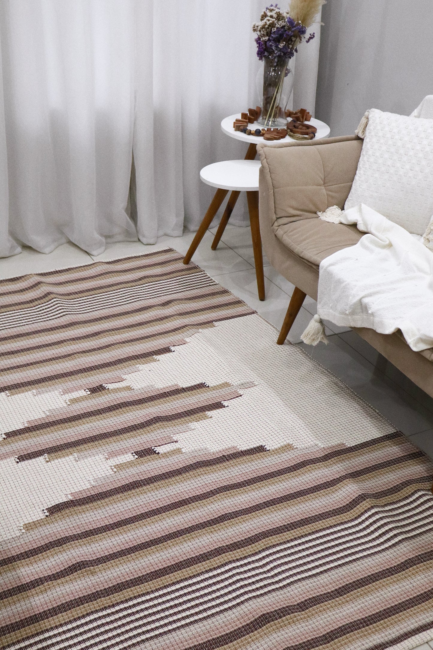 Tapete de Bico Linha Trabalhado Marrom 1,50x2,00m