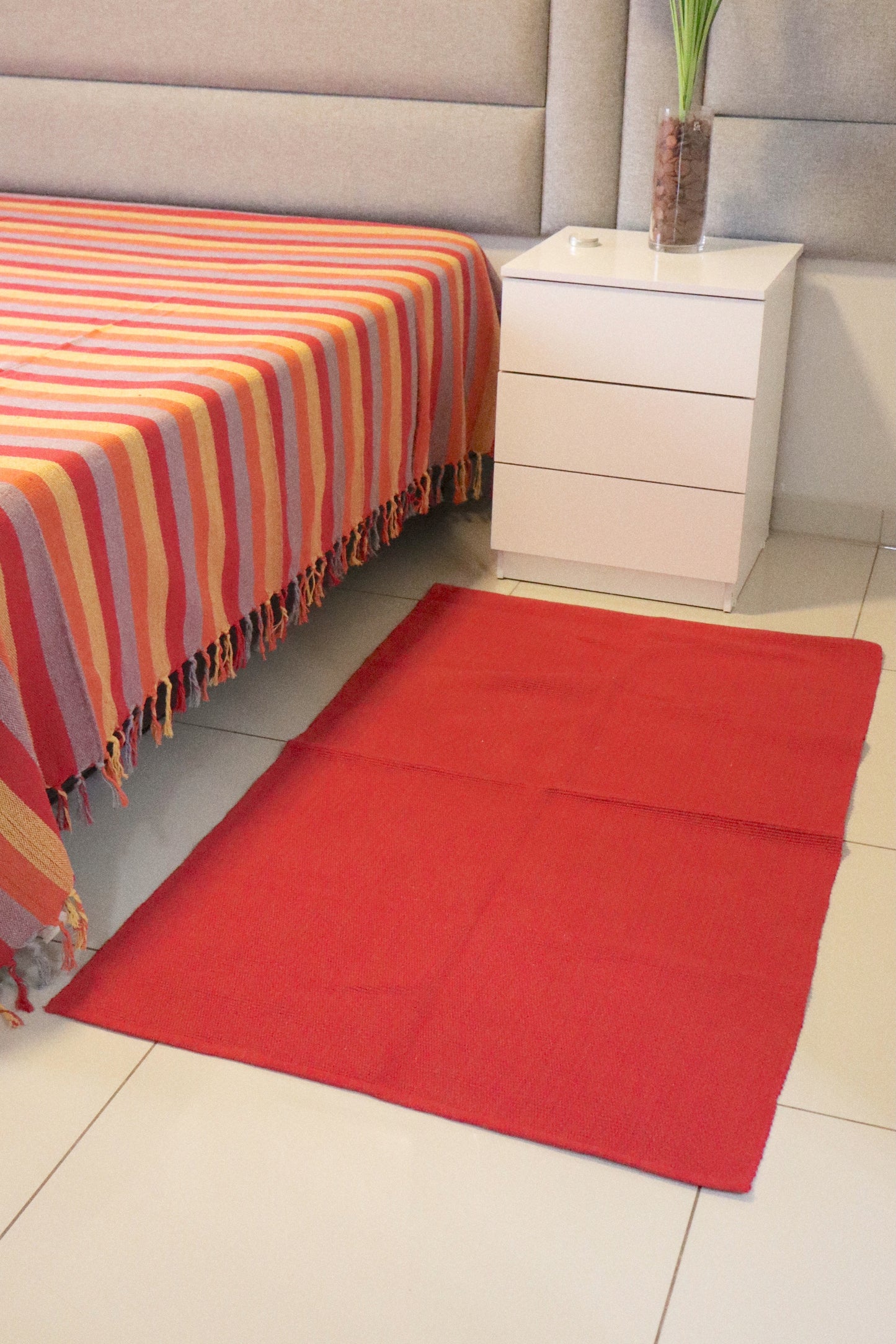 Tapete Médio Linha Liso Vermelho 0,90x1,50m