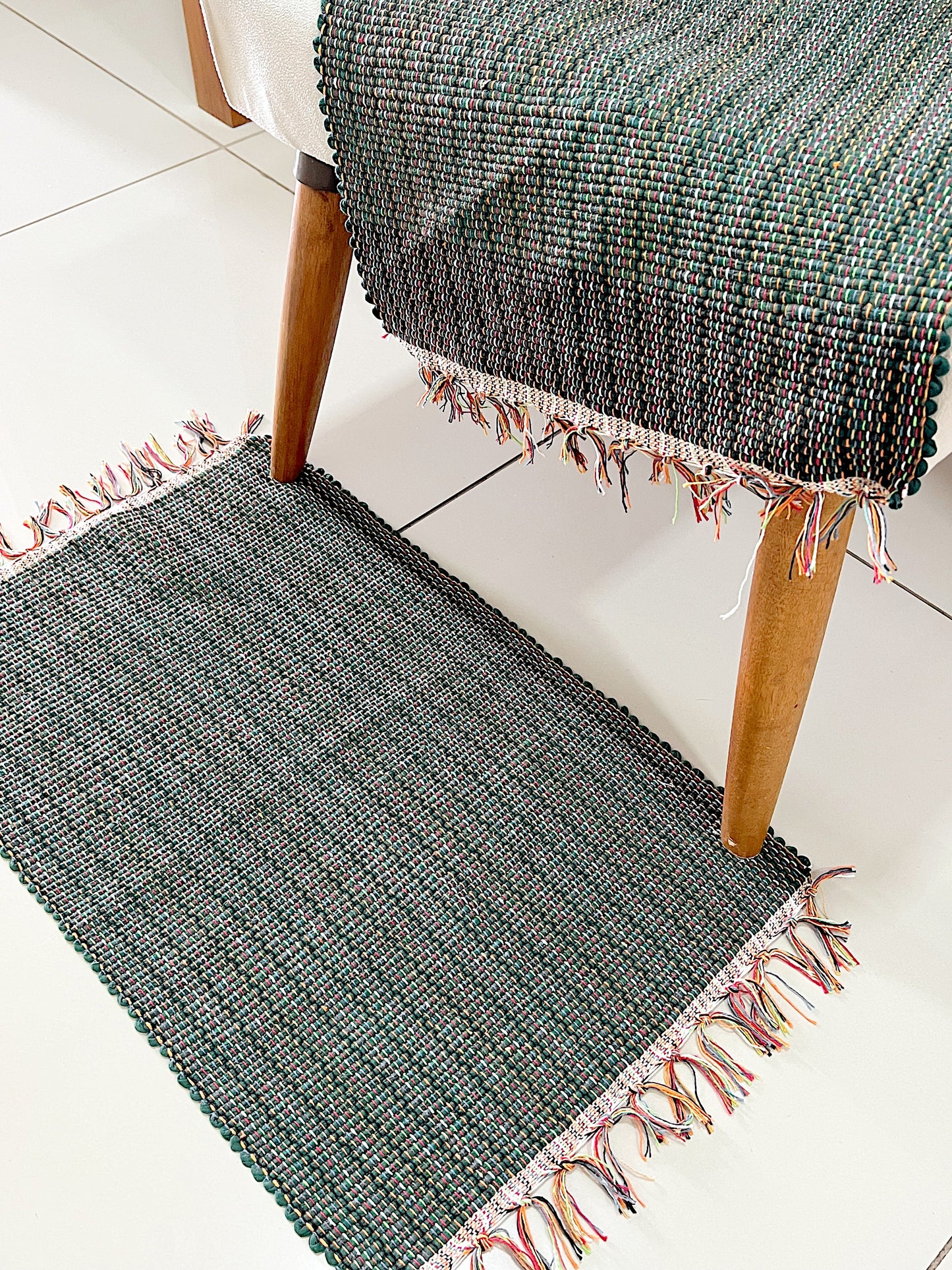 Par Tapete Malha Algodão Mini Liso Verde Escuro