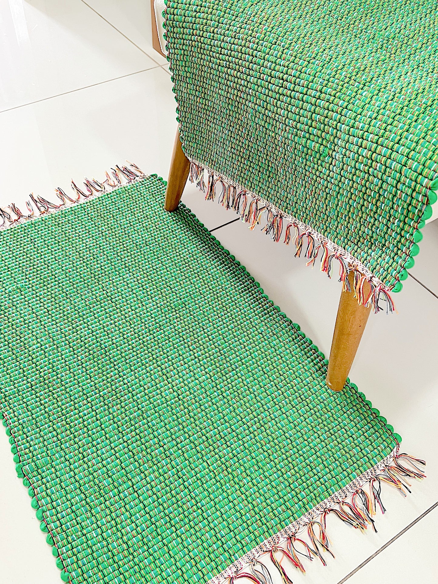 Par de Tapete de Malha Liso Verde Bandeira