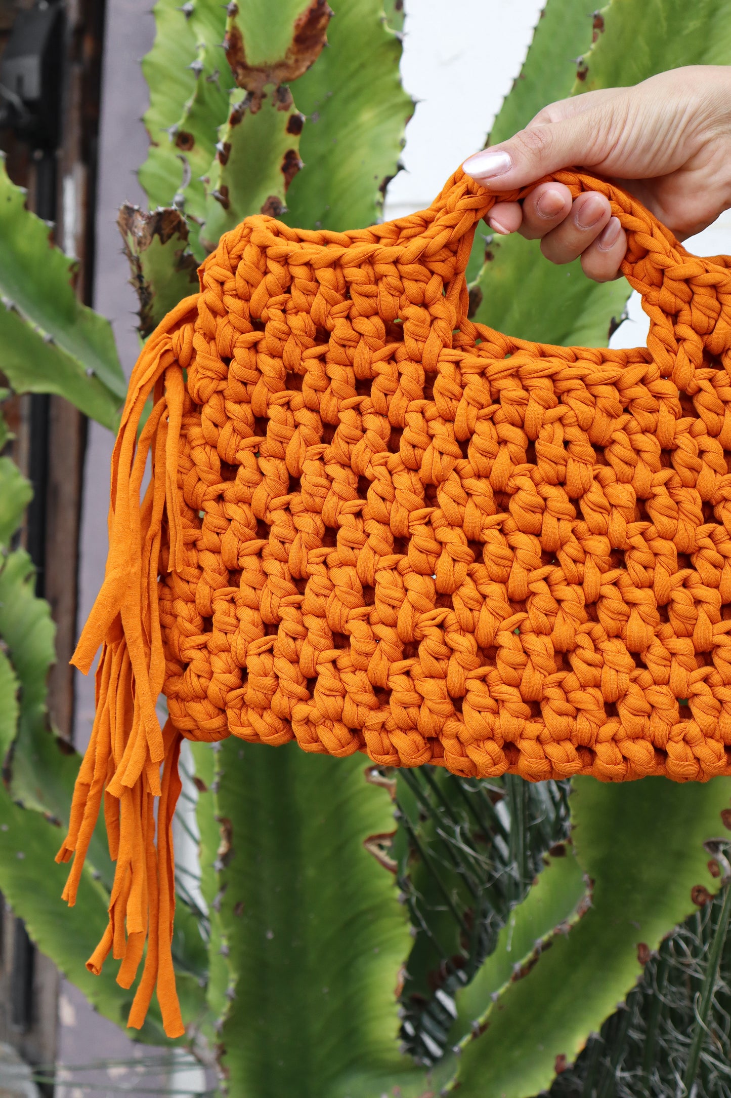 Bolsa de Mão em Crochê com Franja Vintage Minimalista Laranja