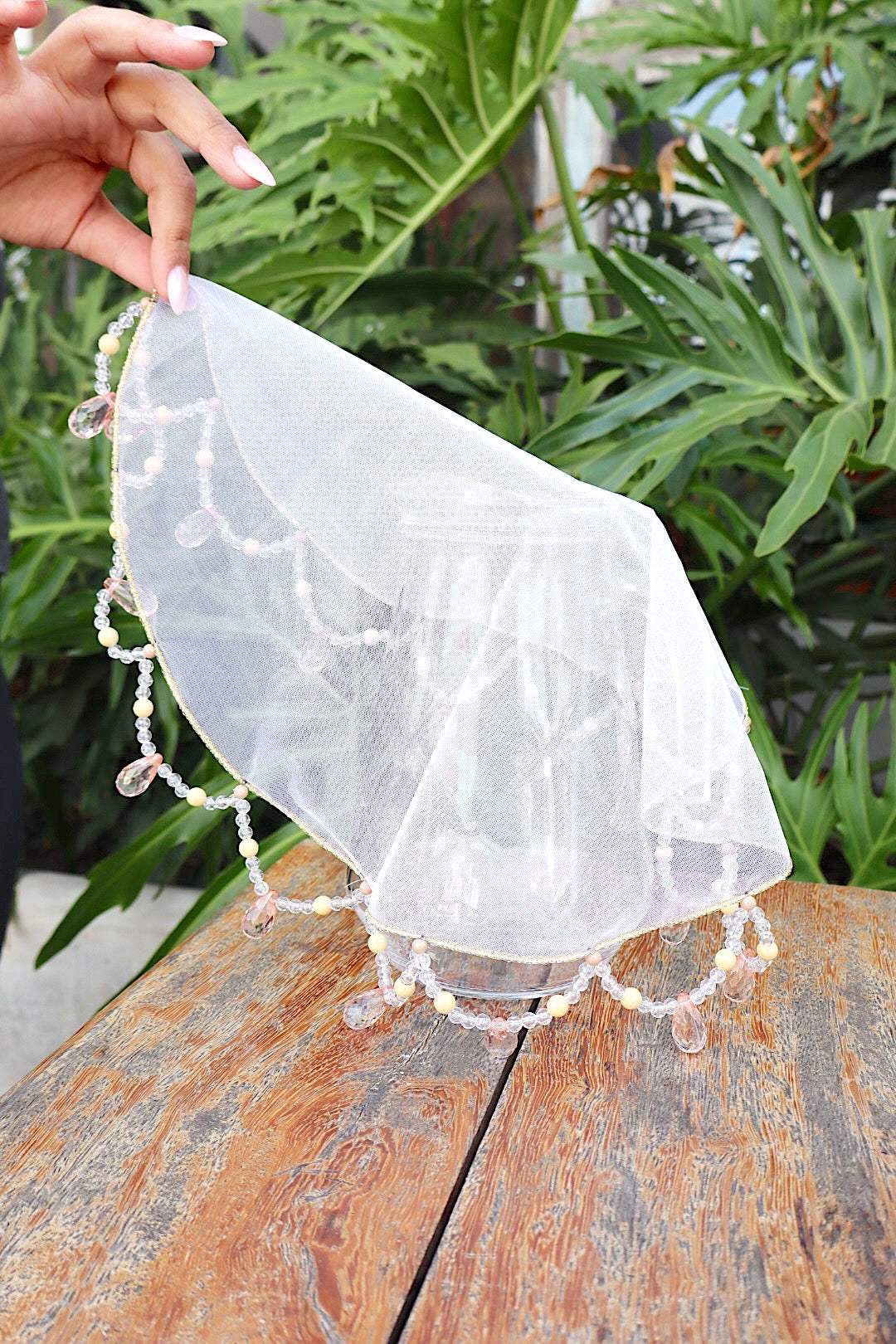 Tule Cobre Jarra Pedras Bolinhas Neutro