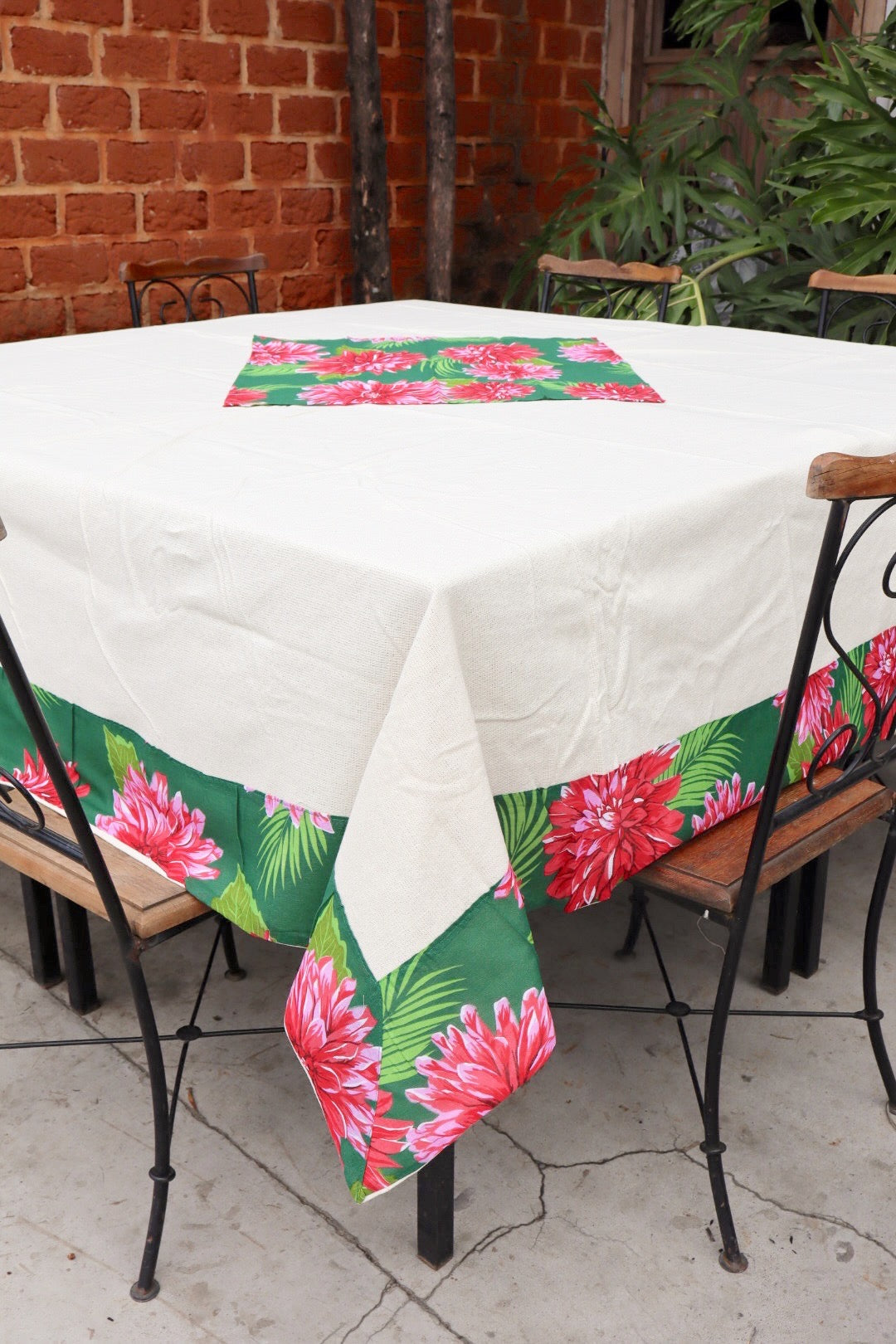 Toalha de Mesa Quadrada Com Barra em Chita Verde Mesa 8 Lugares 2,40x2,40m
