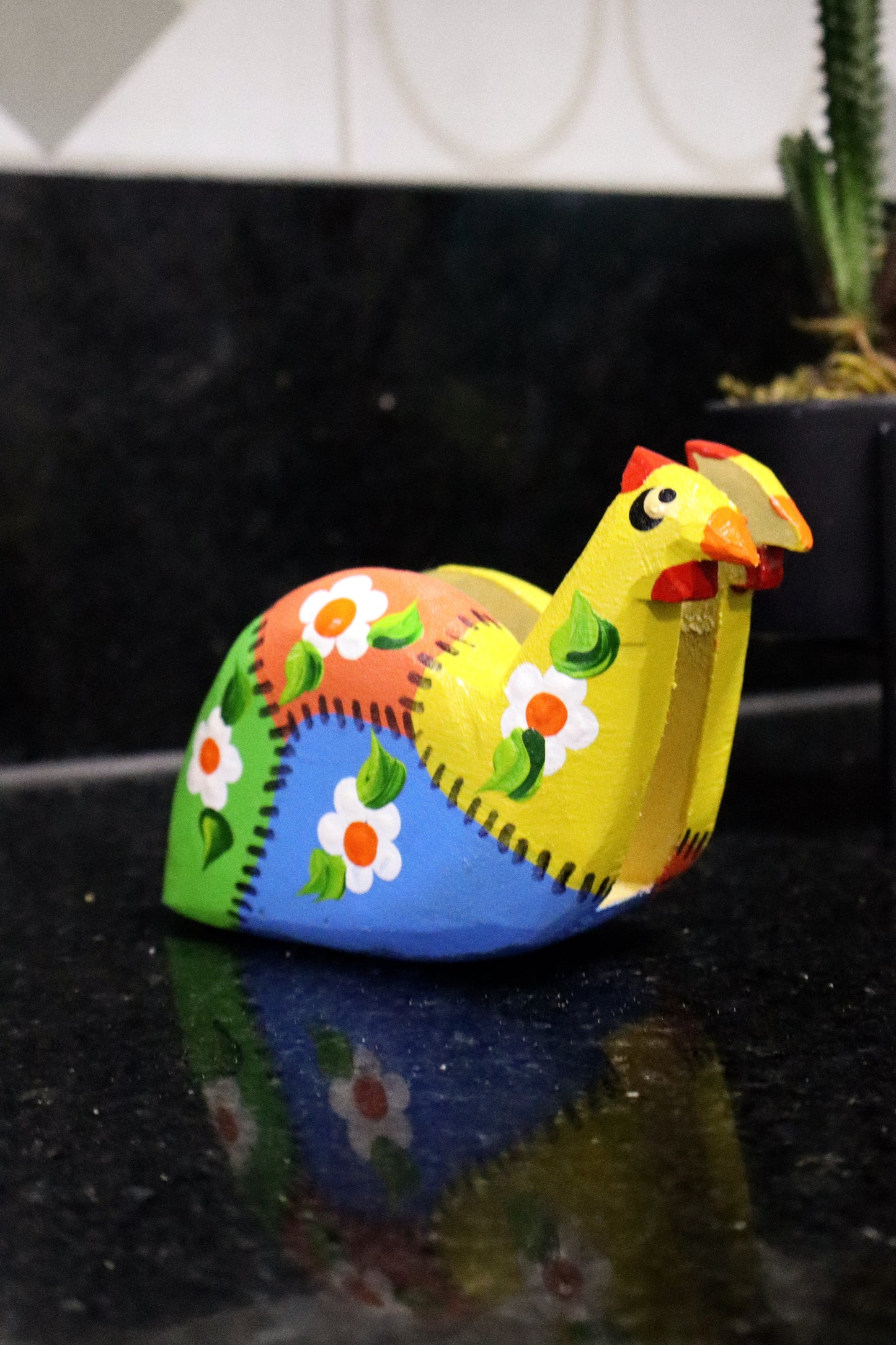 Porta Guardanapo Galinha Patchwork em Madeira