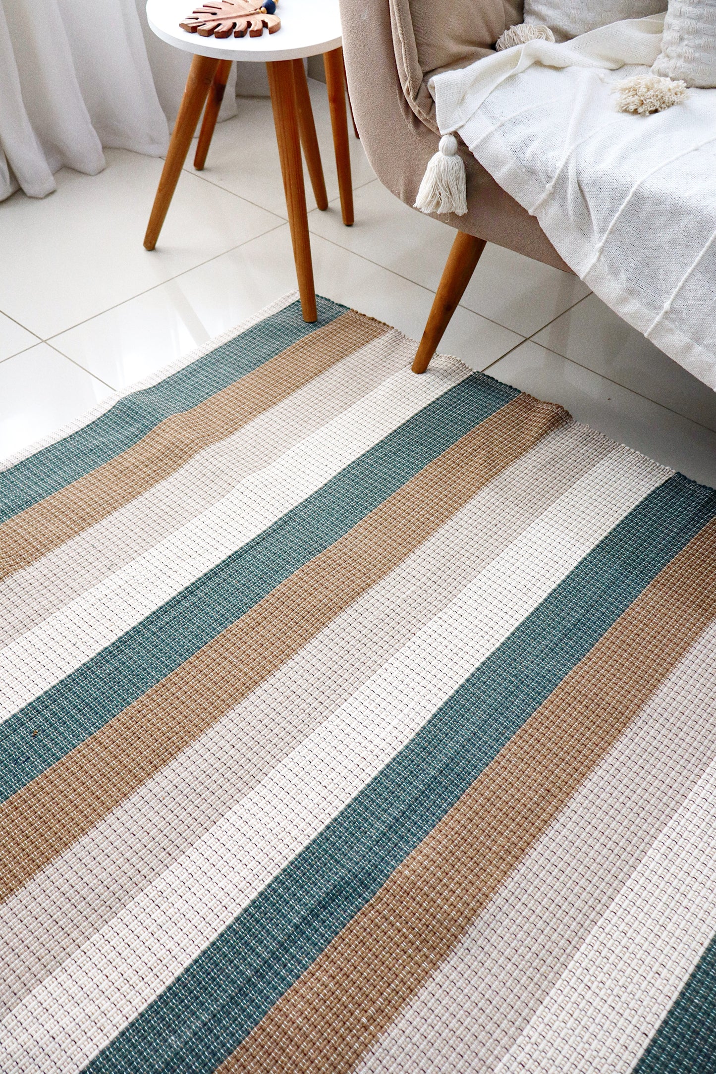 Tapete em Linha Listrado Verde e Marrom 1,50x1,50m