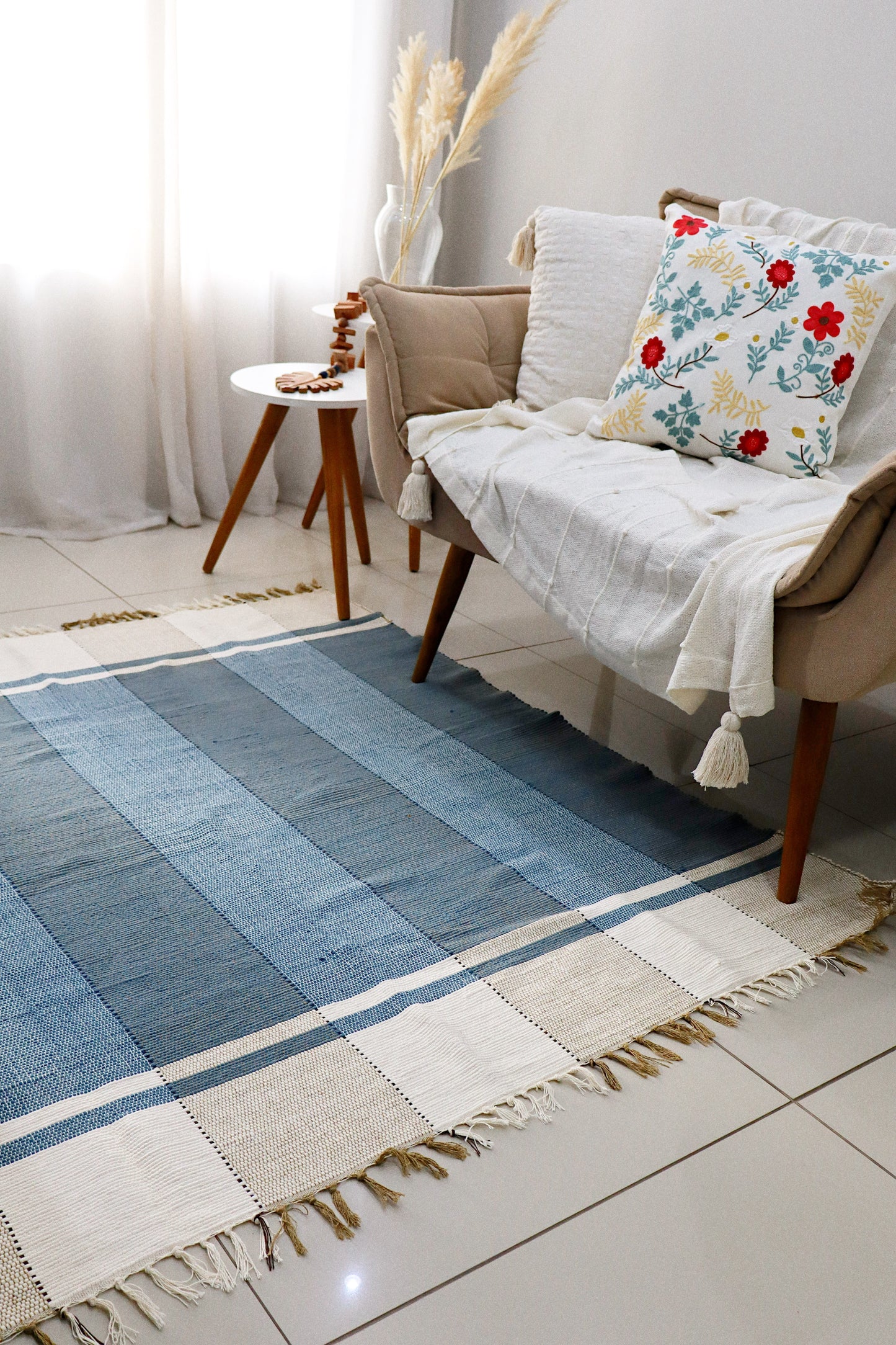 Tapete em Malha Moldura Azul Claro 1,50x1,50m