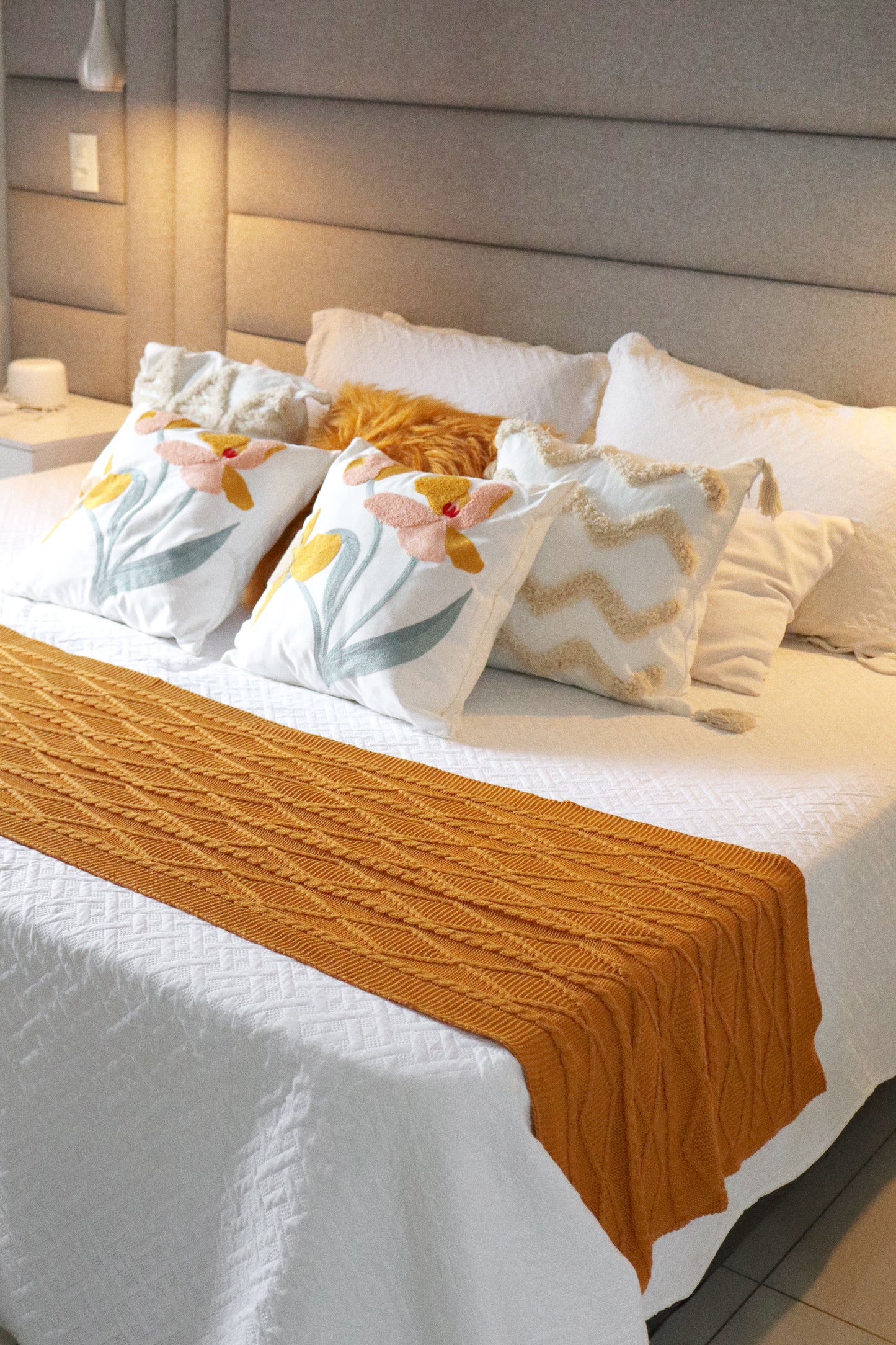 Peseira de Tricô Carrancas 0,60x2,30m Mostarda