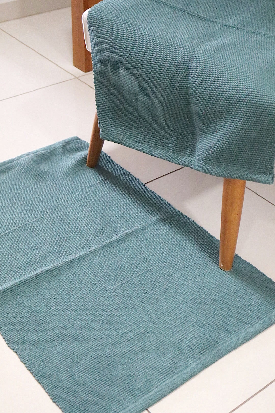 Tapete em Linha Liso Verde 48x78cm