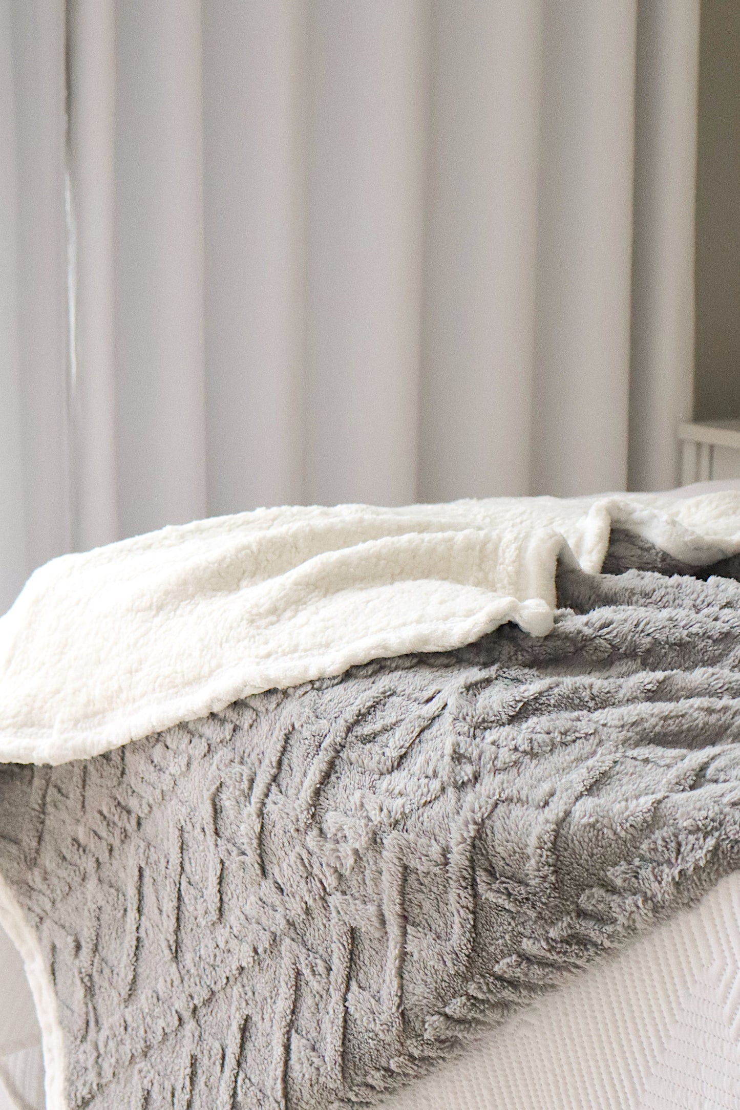 Manta Com Sherpa Glamour Casal Cinza Escuro 1,90x2,10m