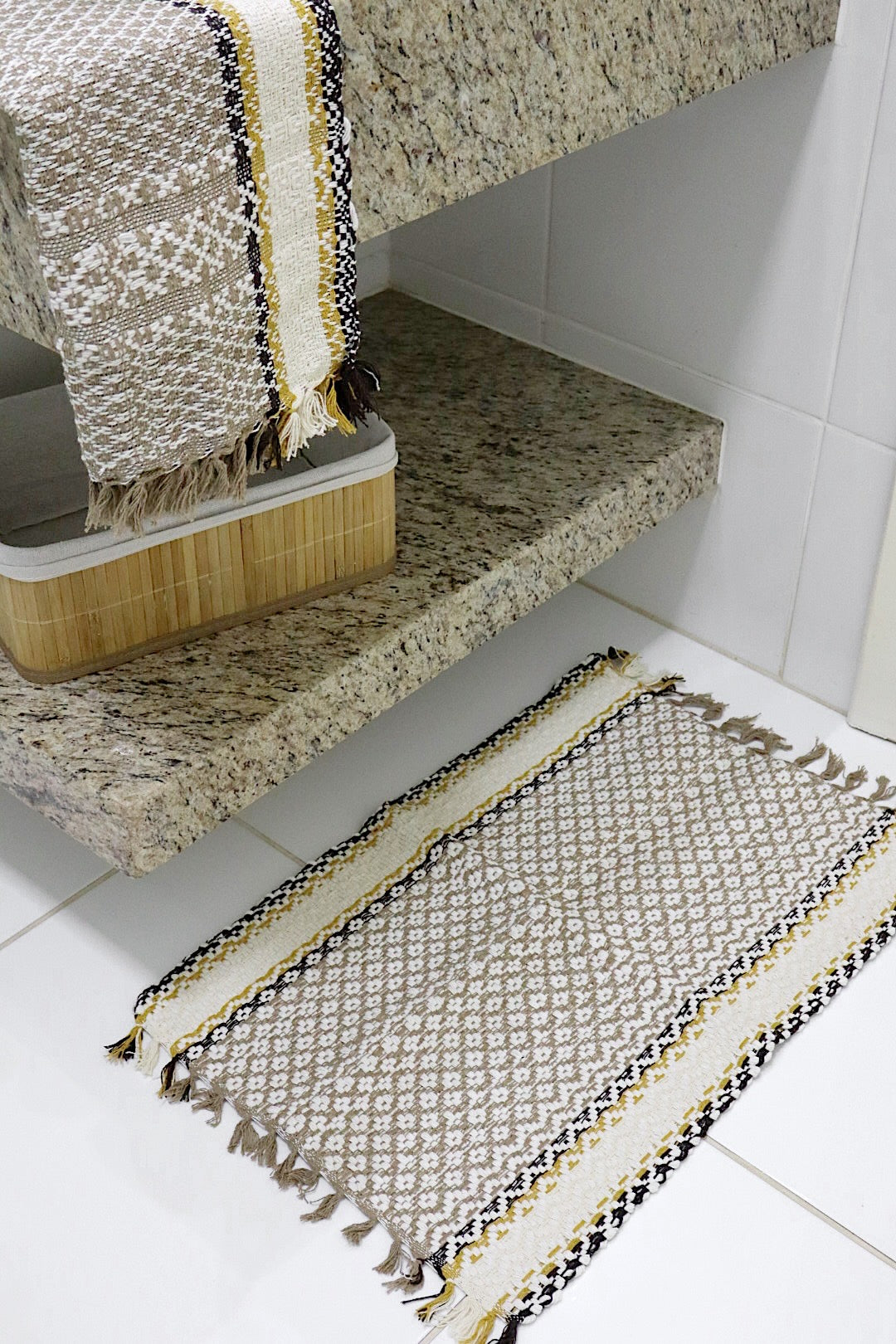 Kit 2 Peças de Lavabo Coroa Cru e Bege