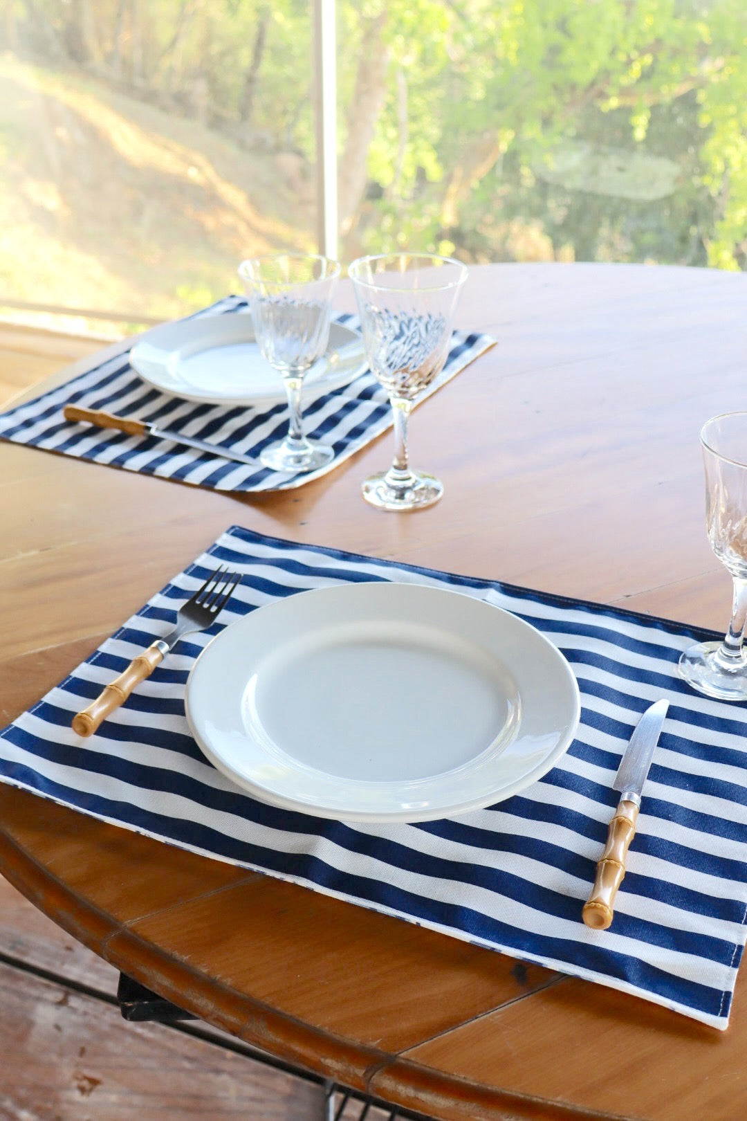 Lugar Americano Dupla Face Impermeável Floral Azul/ Listrado Azul