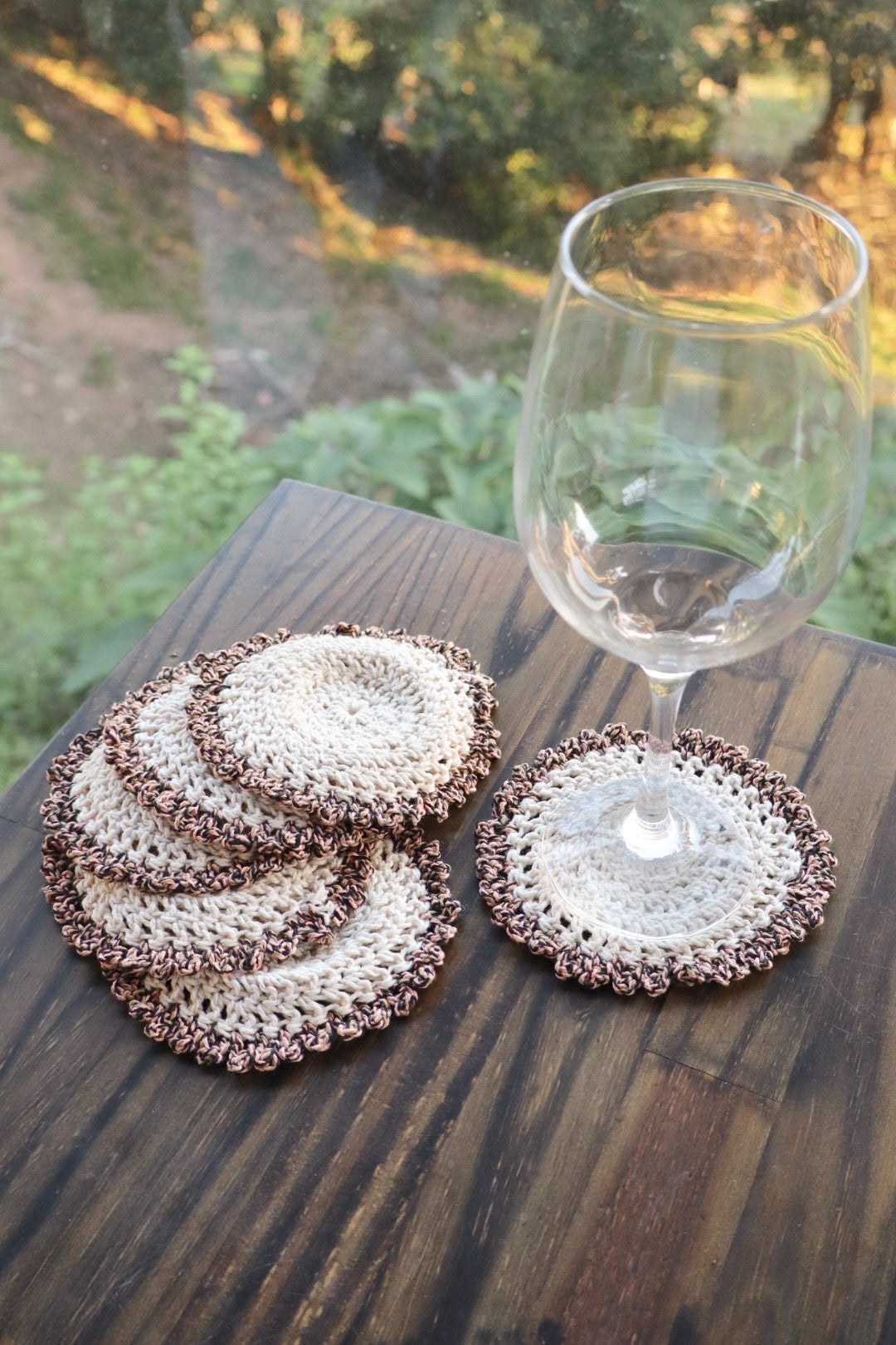 Kit 6 Porta Copos / Descanso Para Copos Crochê Cru com Beirada Marrom Mescla