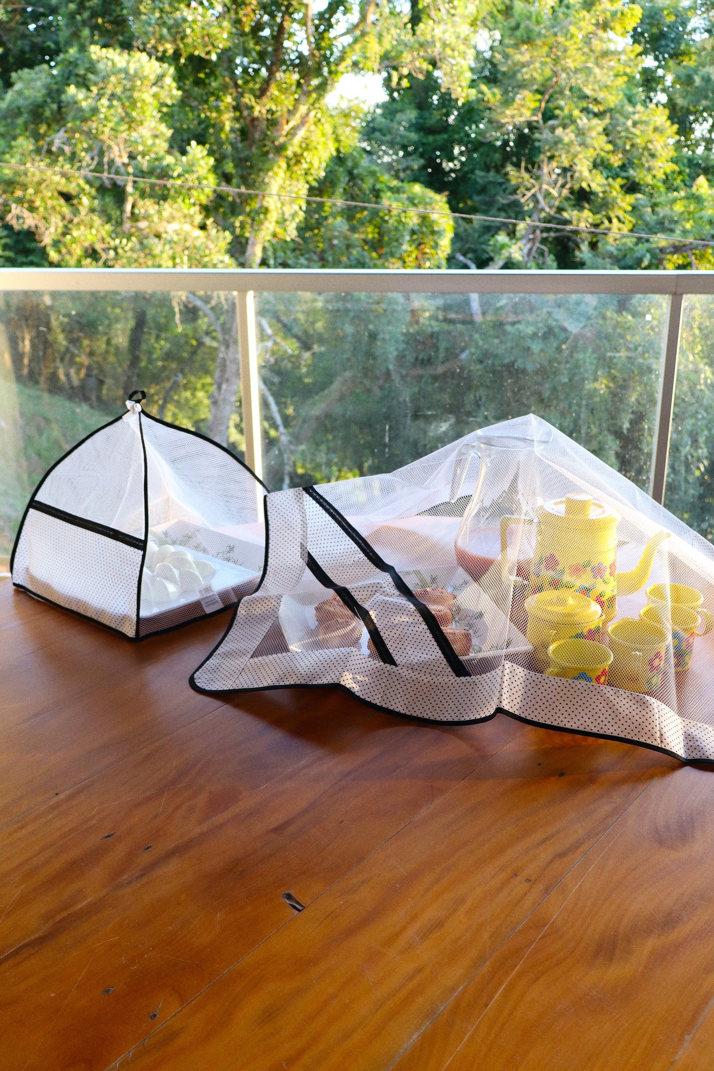 Kit Tule Cobre Alimentos 72x72cm + Cobre Bolo 30x30cm Poá Branco com Preto