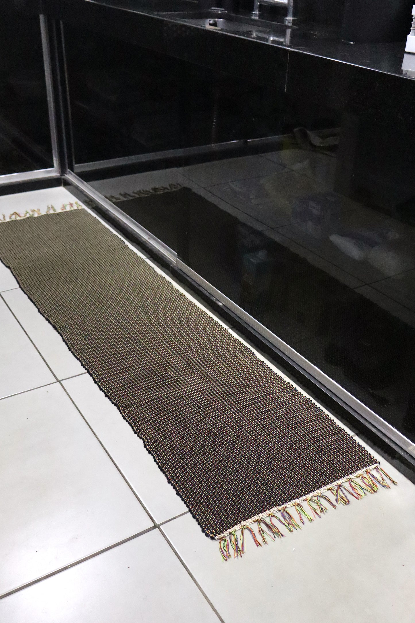 Passadeira em Malha Preta 2,0m