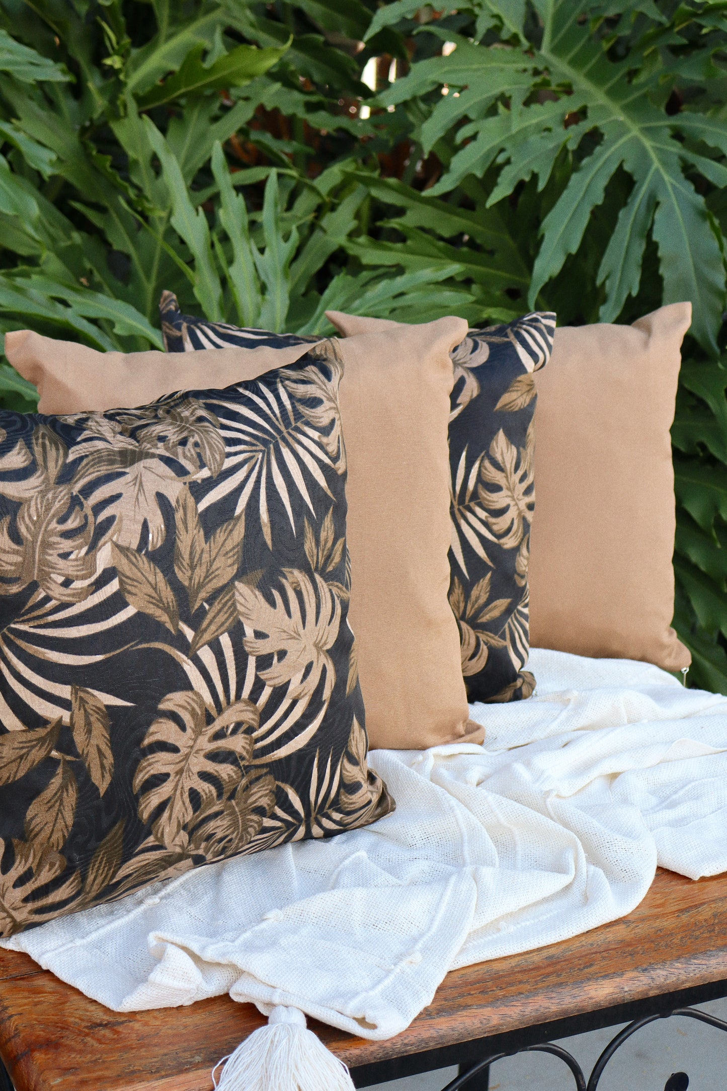 Kit 4x Almofadas Completas Folhas Caramelo