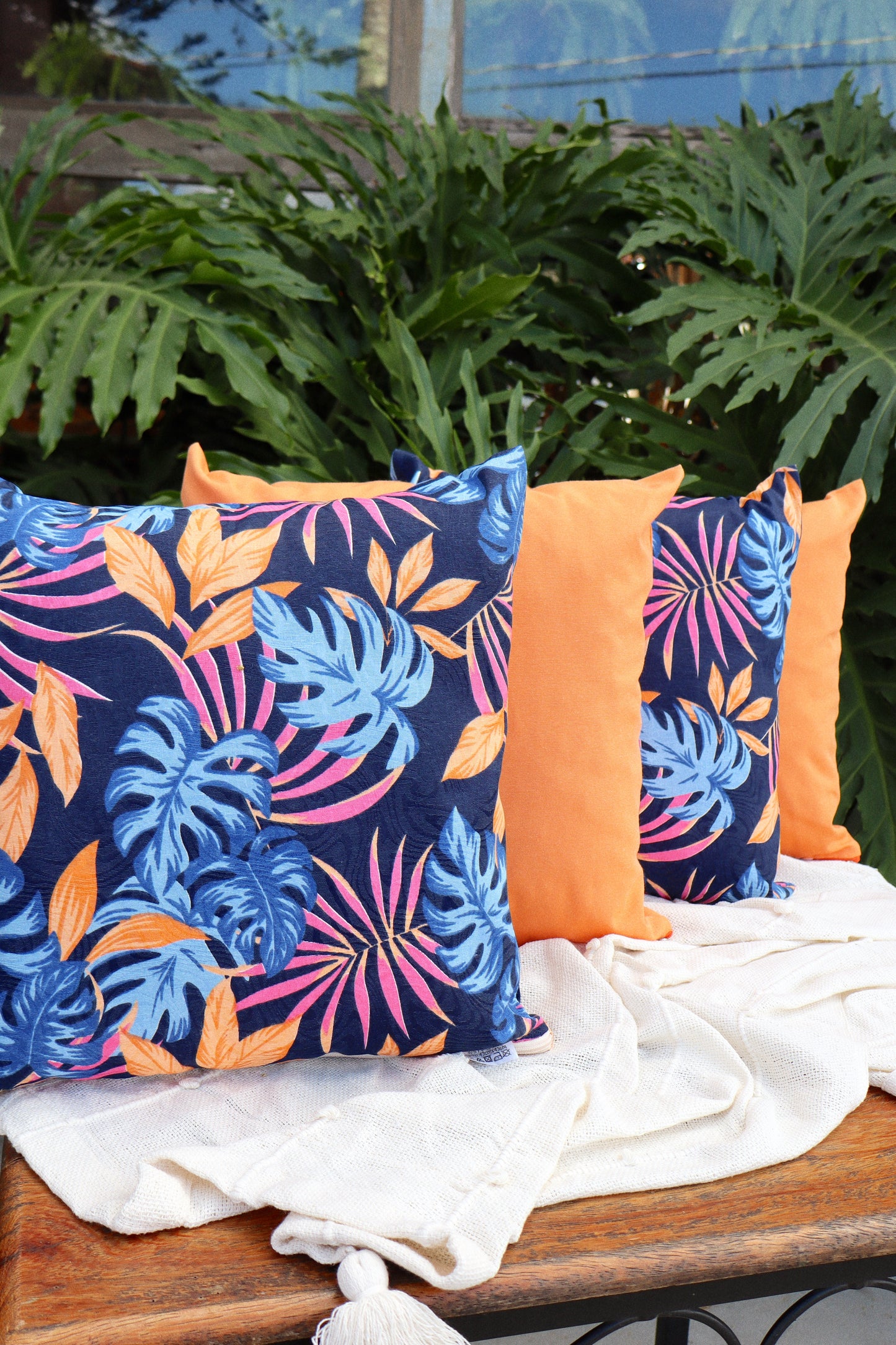 Kit 4x Almofadas Completas Folhas Azul e Laranja