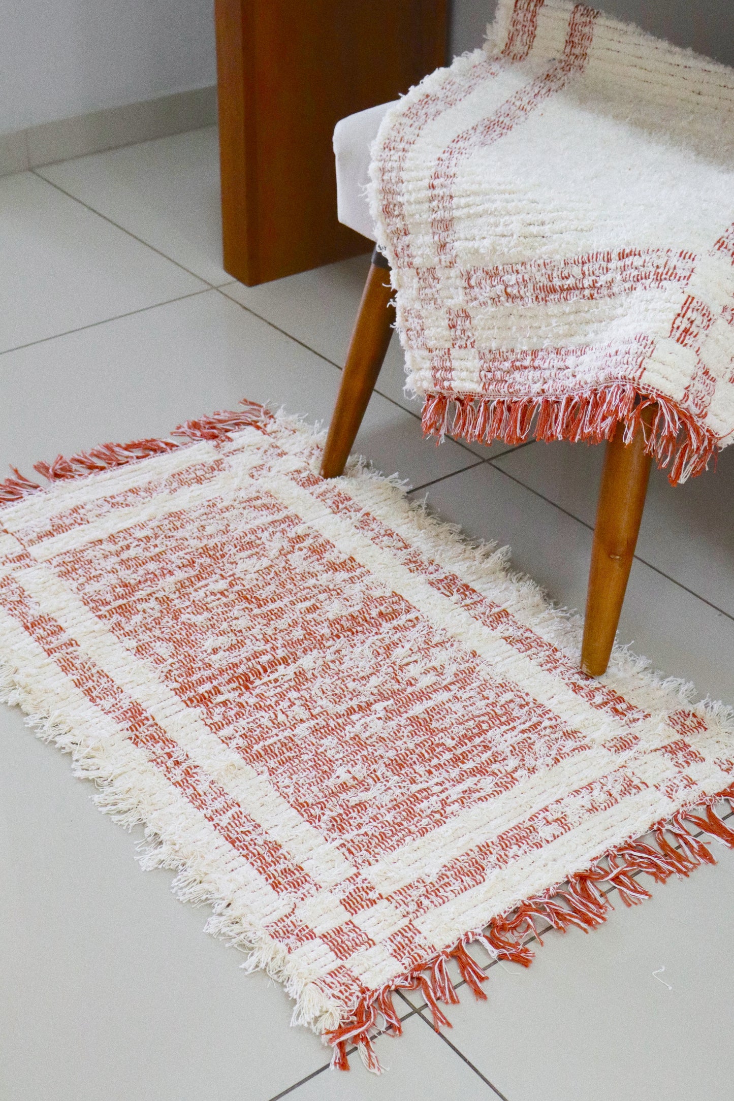 Tapete Algodão Felpudo Dupla Face Terra 50x80cm