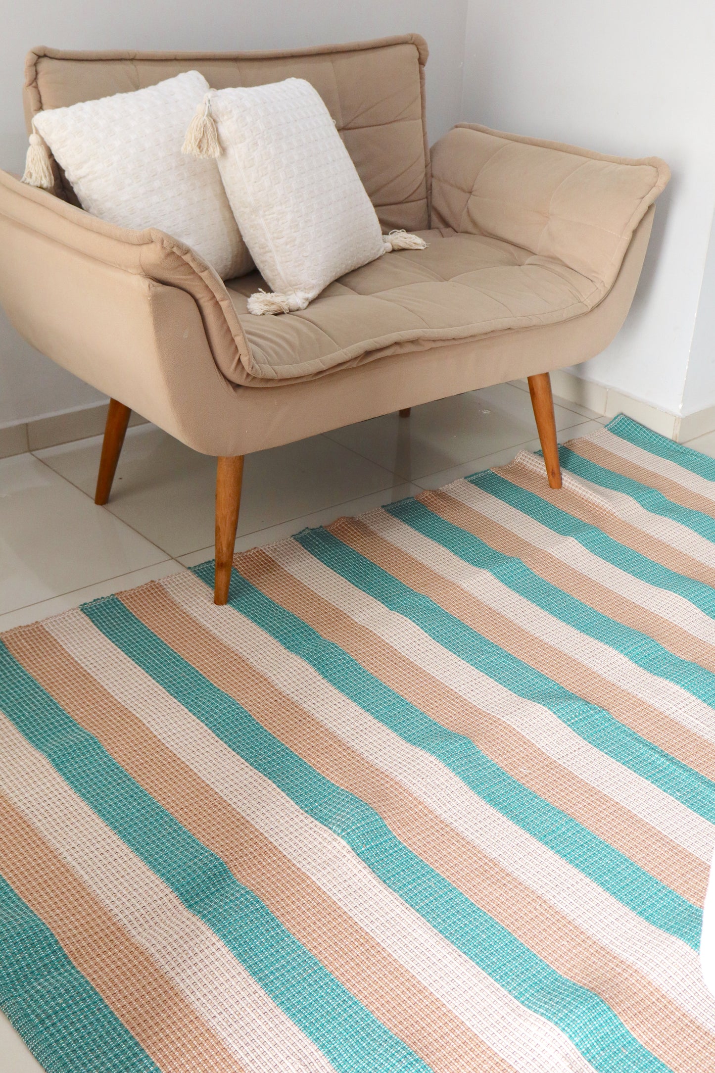 Tapete em Linha Listrado Tifanny e Café com Leite 1,50x2,00m