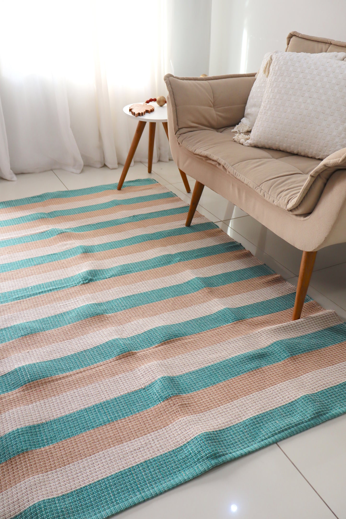 Tapete em Linha Listrado Tifanny e Café com Leite 1,50x2,00m
