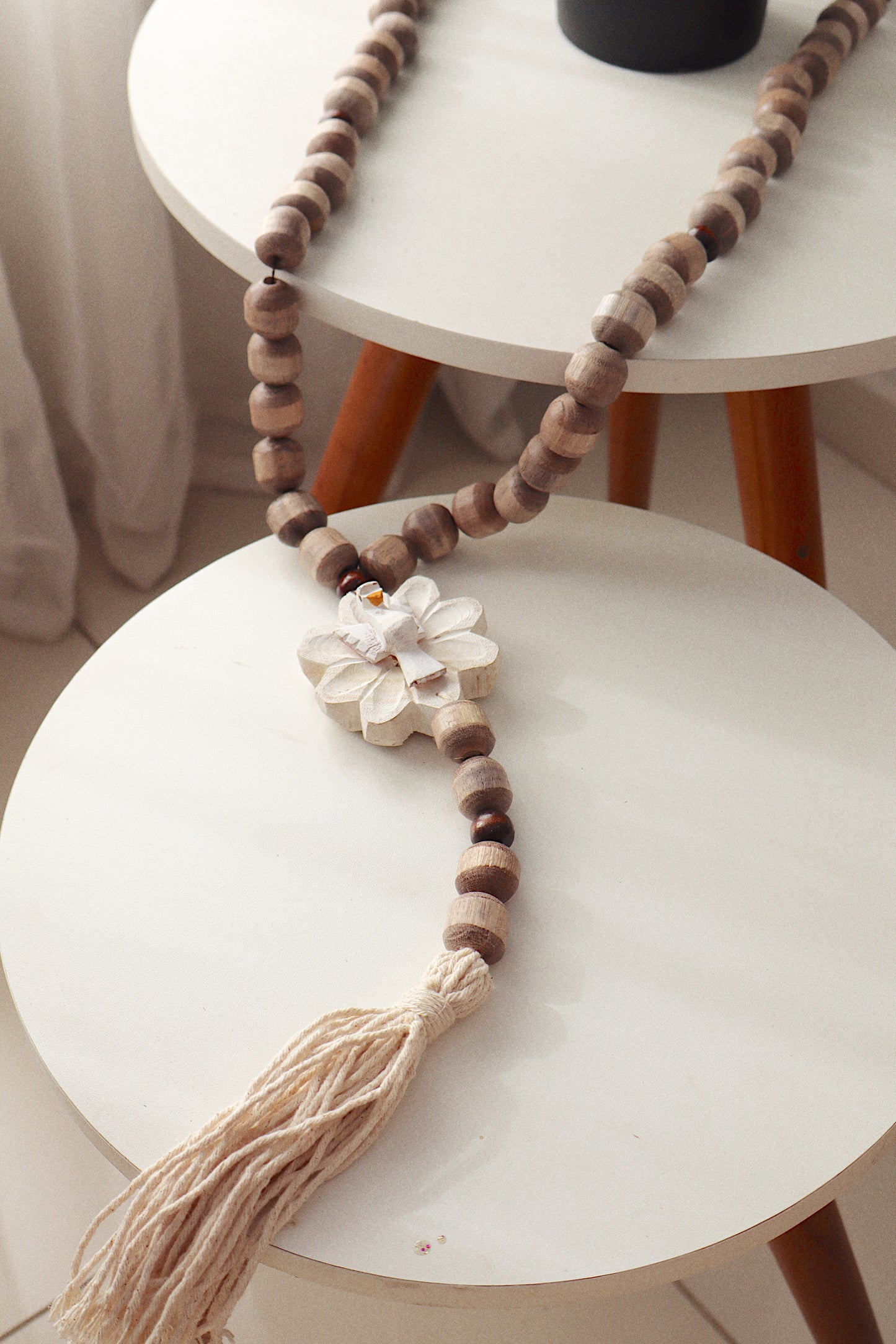 Colar / Terço de Mesa Decorativo Flor Com Divino