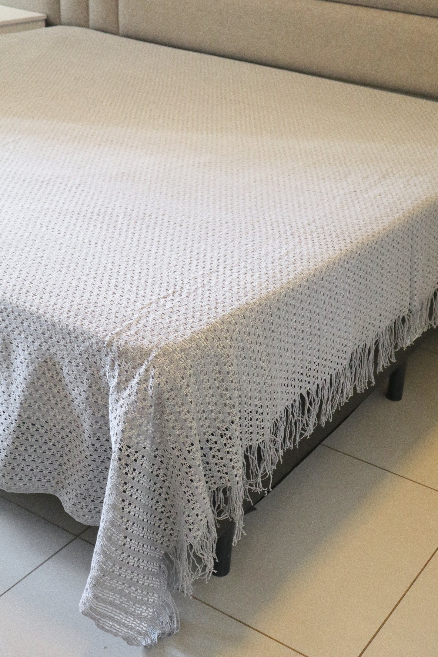 Colcha para Cama Casal em Renda Cinza 2,30x2,90m