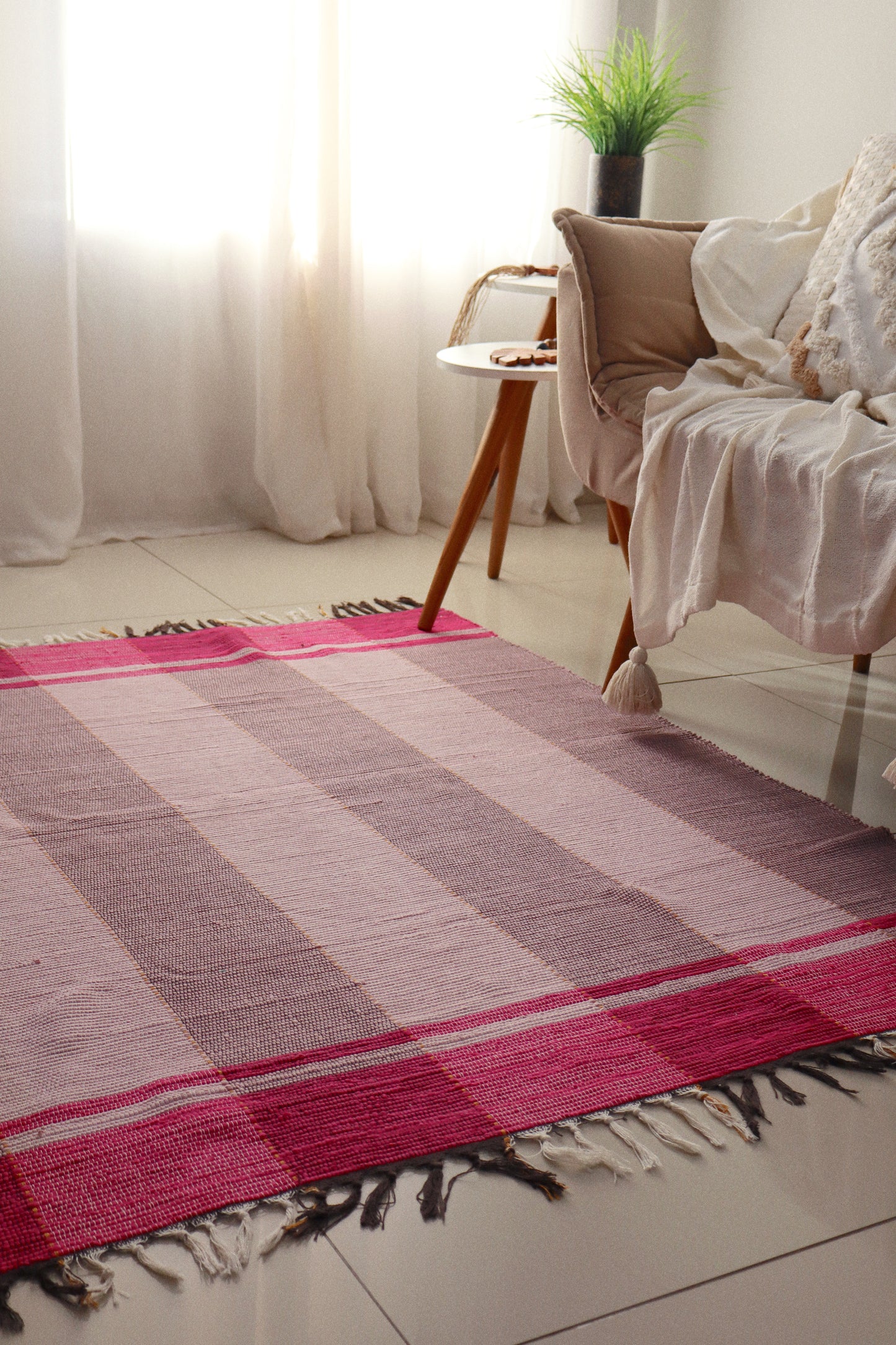 Tapete em Malha Moldura Rosa 1,50x1,50m