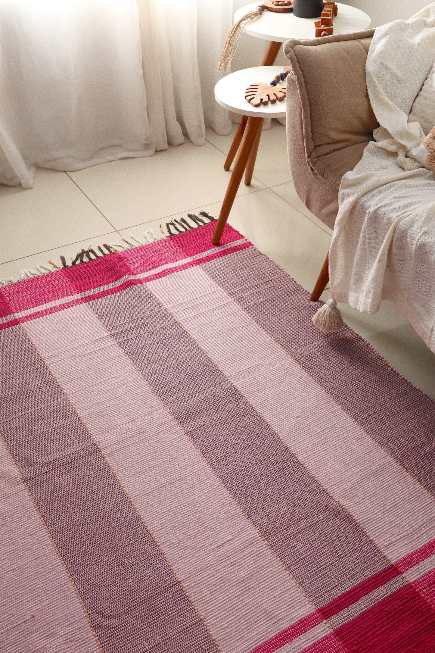 Tapete em Malha Moldura Rosa 1,50x1,50m