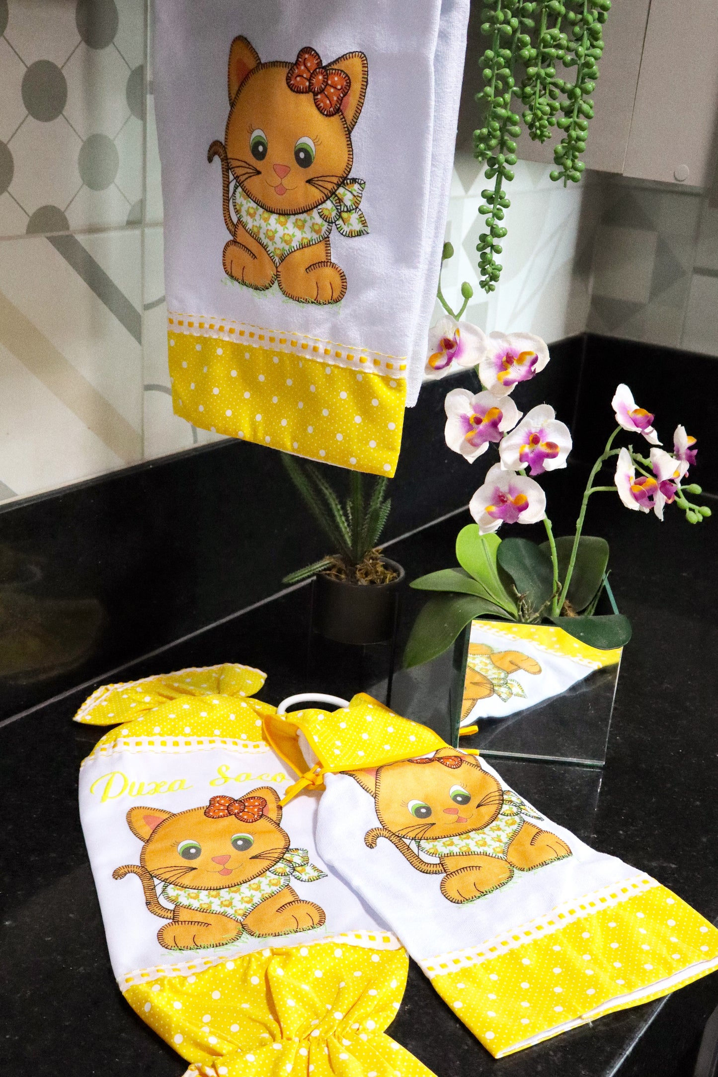 Kit Cozinha 3 Peças - Bate Mão, Pano De Prato E Puxa Saco Gatinho Amarelo