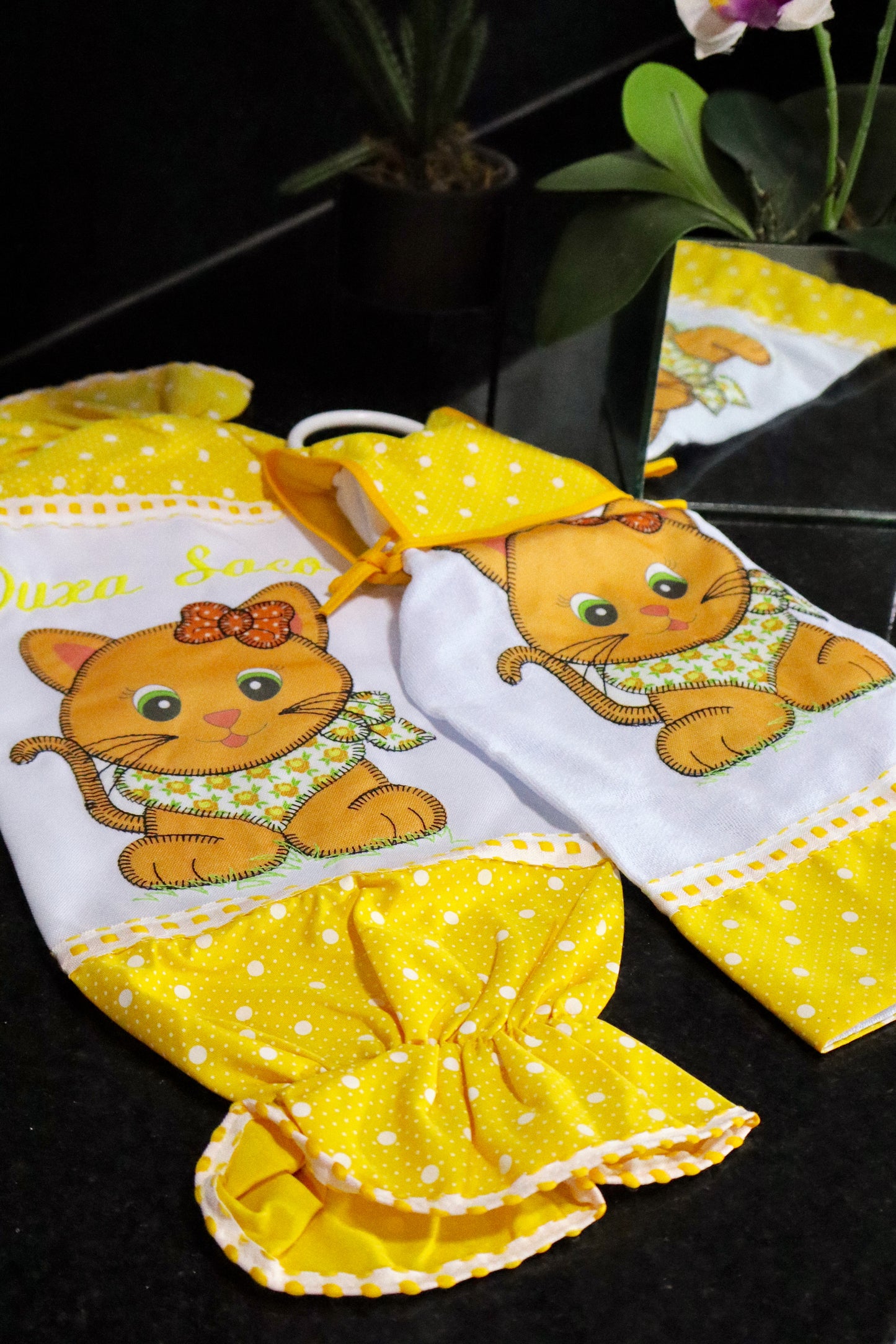 Kit Cozinha 3 Peças - Bate Mão, Pano De Prato E Puxa Saco Gatinho Amarelo