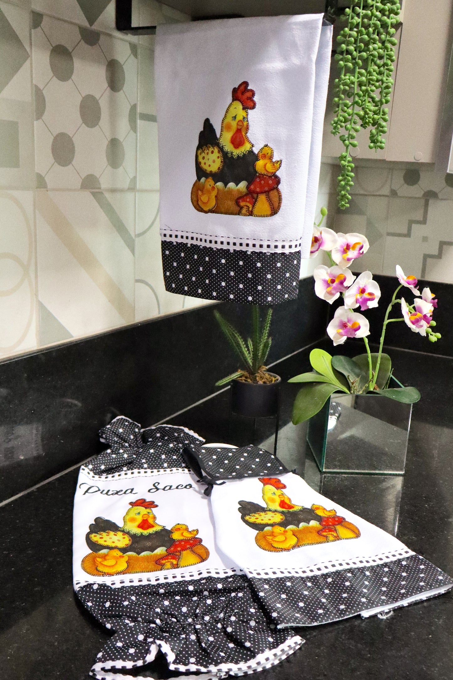 Kit Cozinha 3 Peças - Bate Mão, Pano De Prato E Puxa Saco Galinha Preto