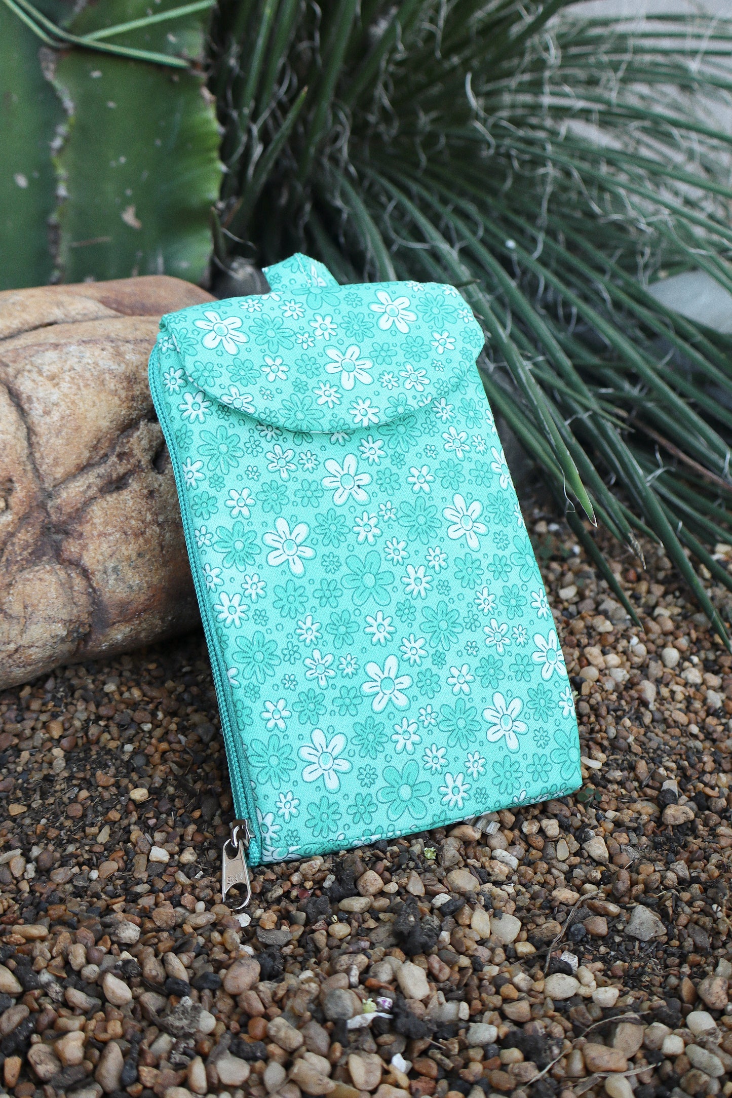Necessaire Porta Celular Flores Tifanny