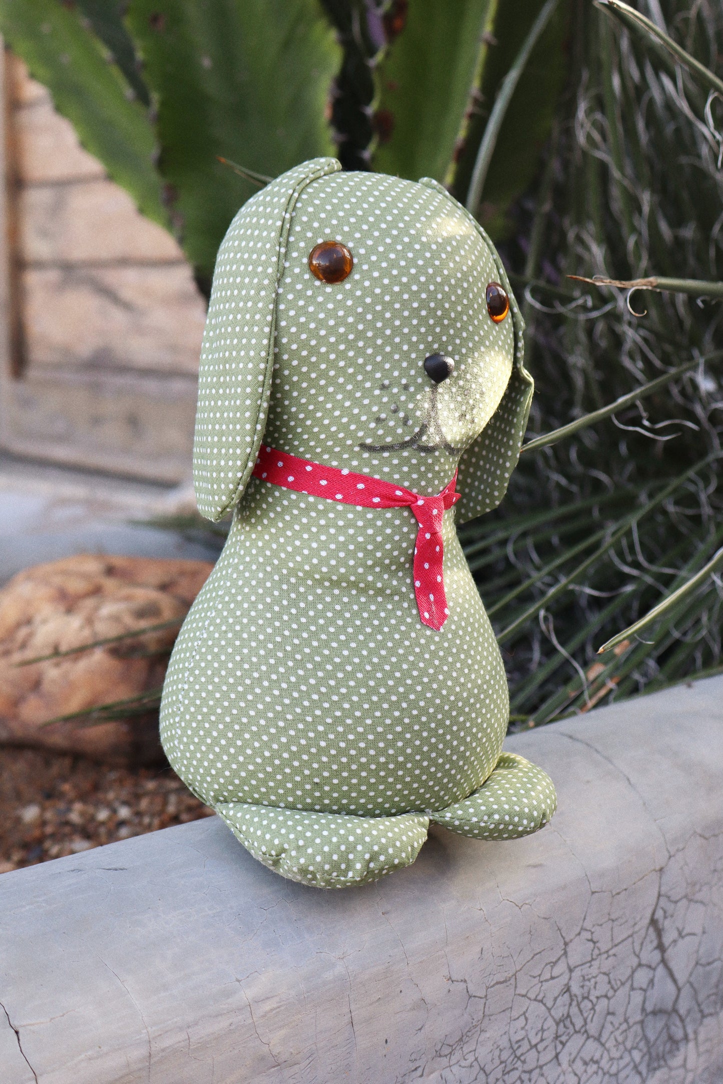 Peso de Porta Cachorro Sentado Poá Verde Musgo