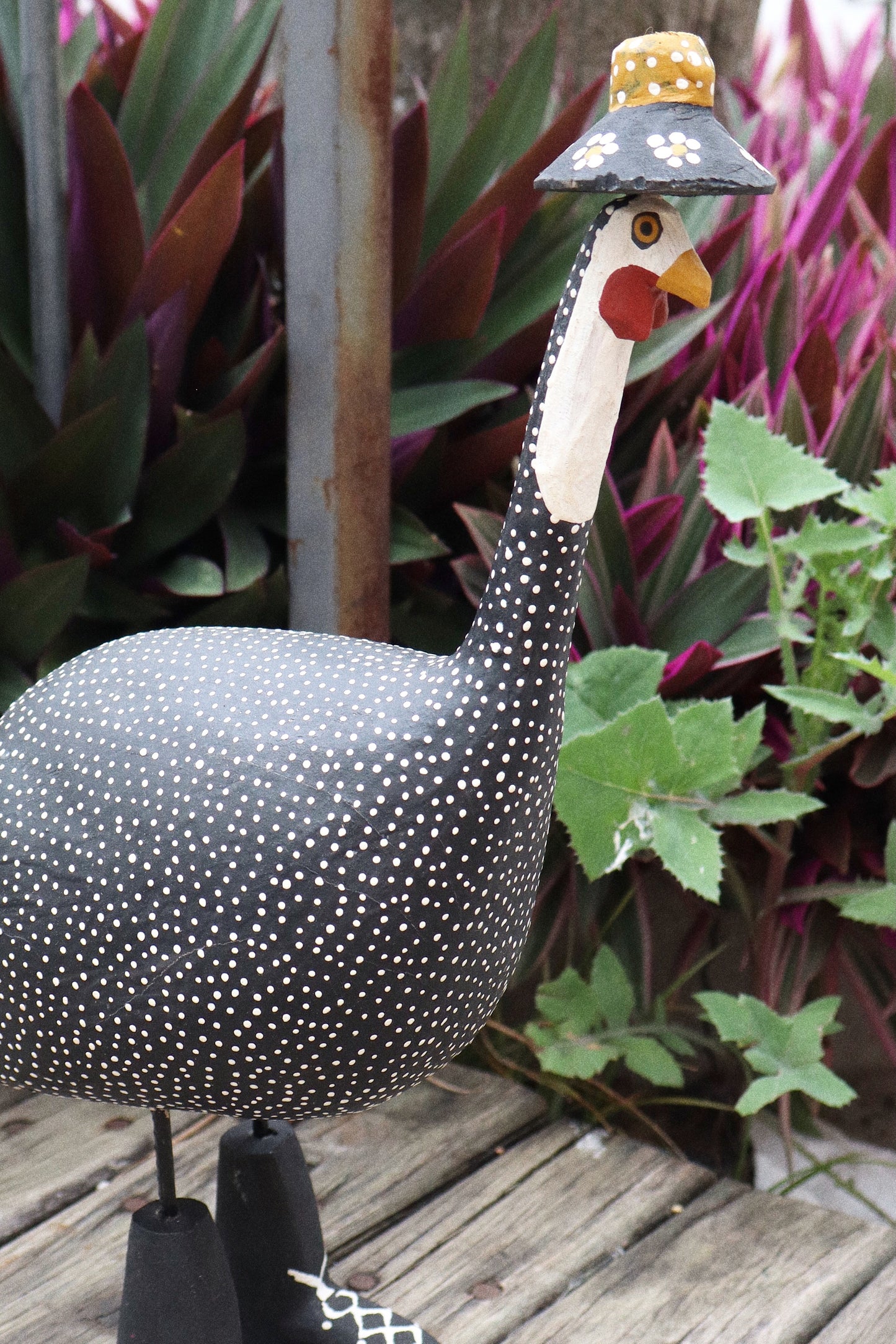 Galinha D’angola de Bota e Chapéu