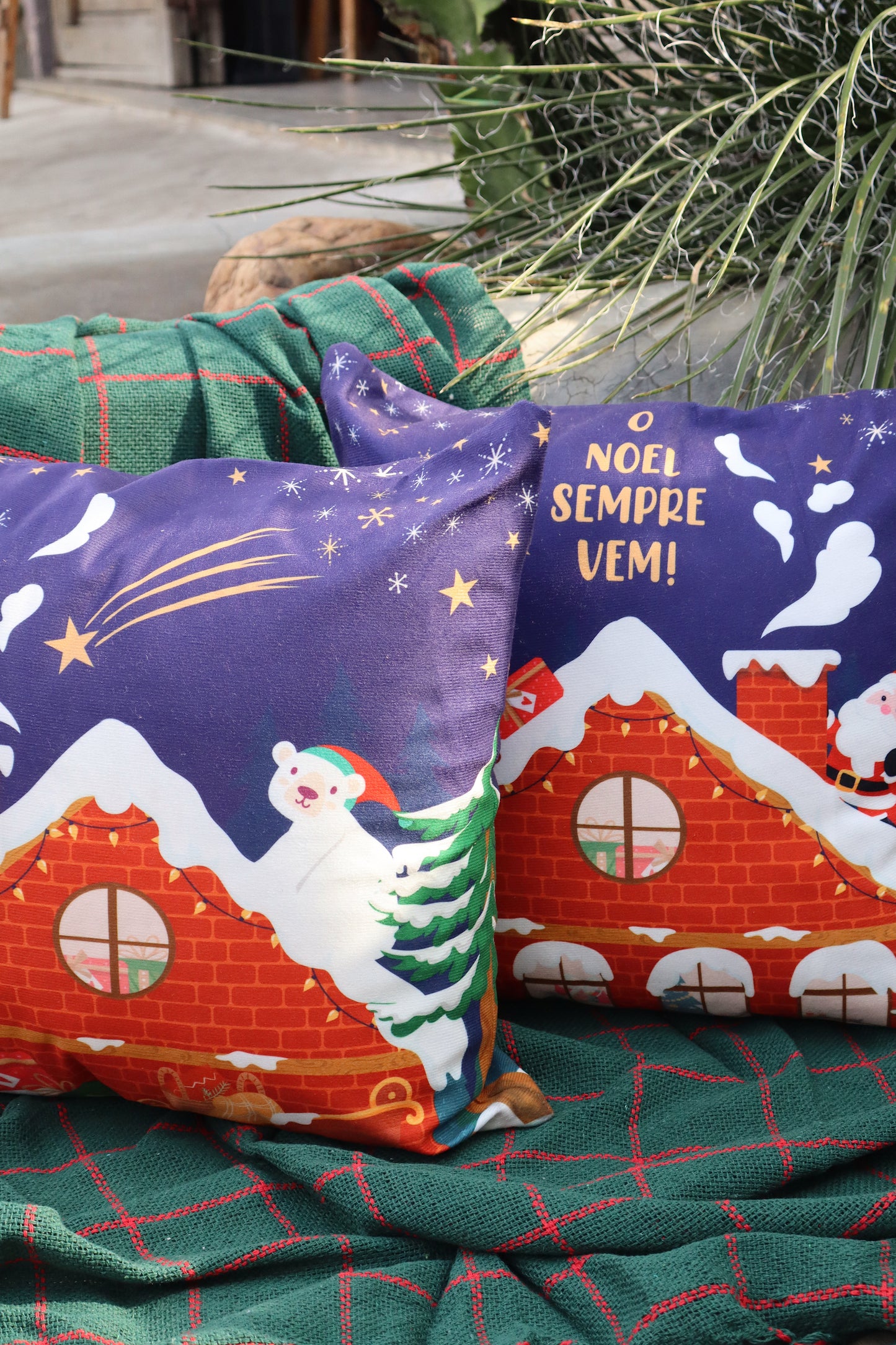 Capa de Almofada Decorativa Dupla Face Natal O Noel Sempre Vem