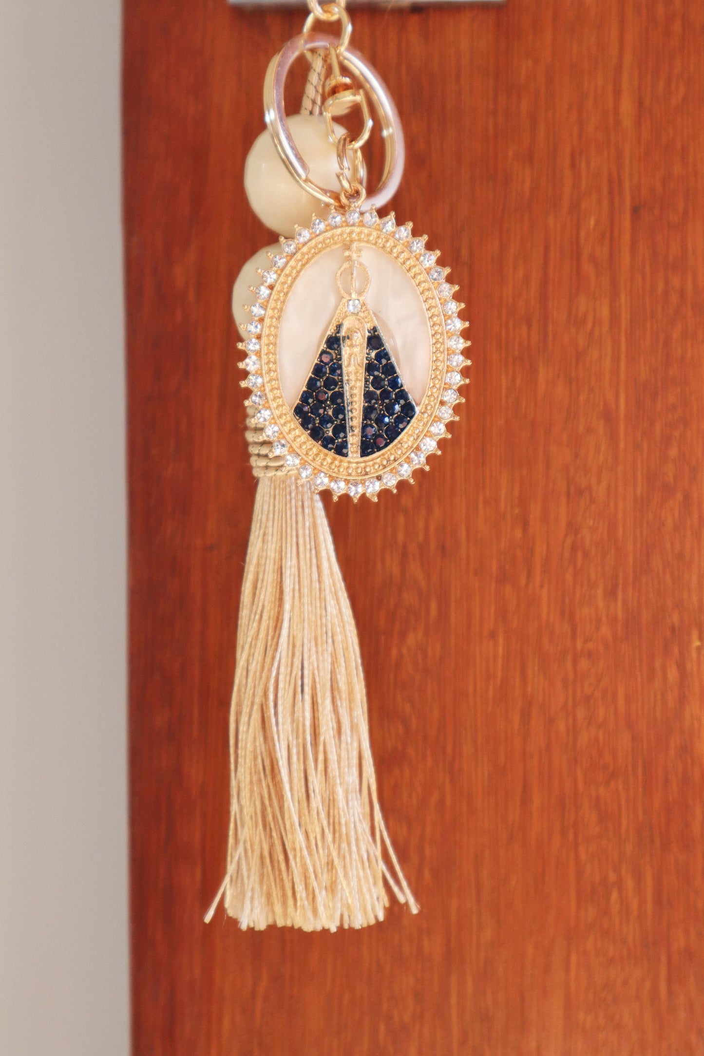Chaveiro Medalha Nossa Senhora Aparecida com Tassel