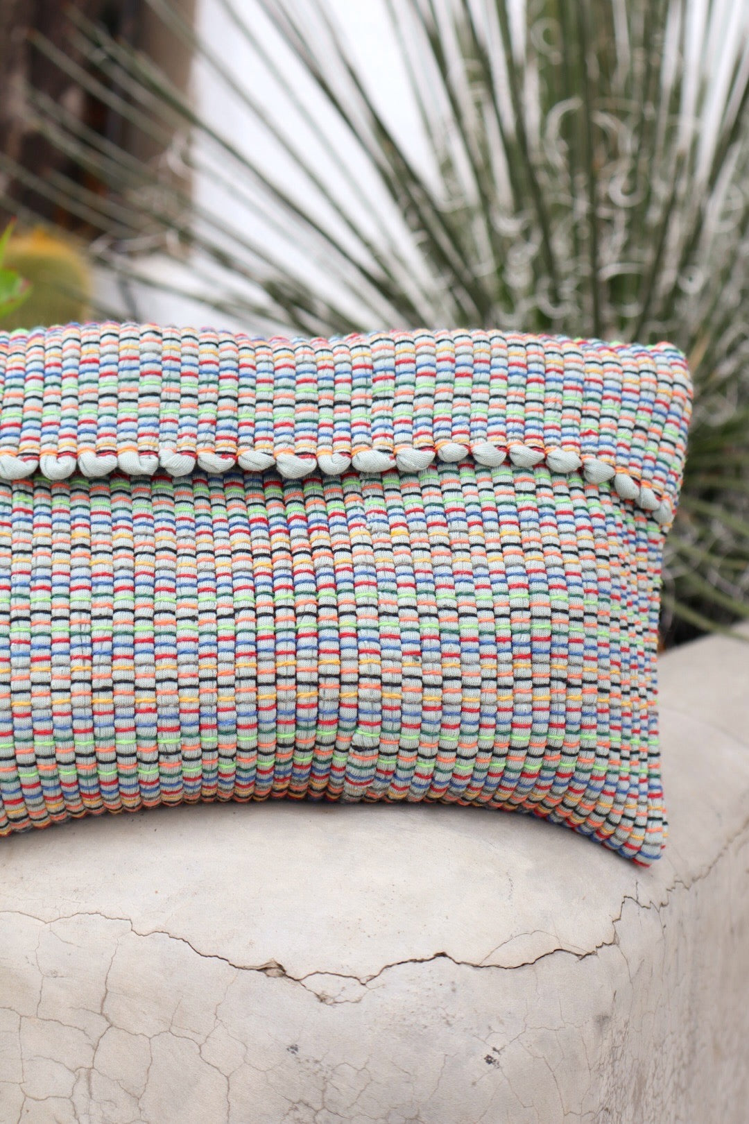 Bolsa Necessaire Malha Tear Clara