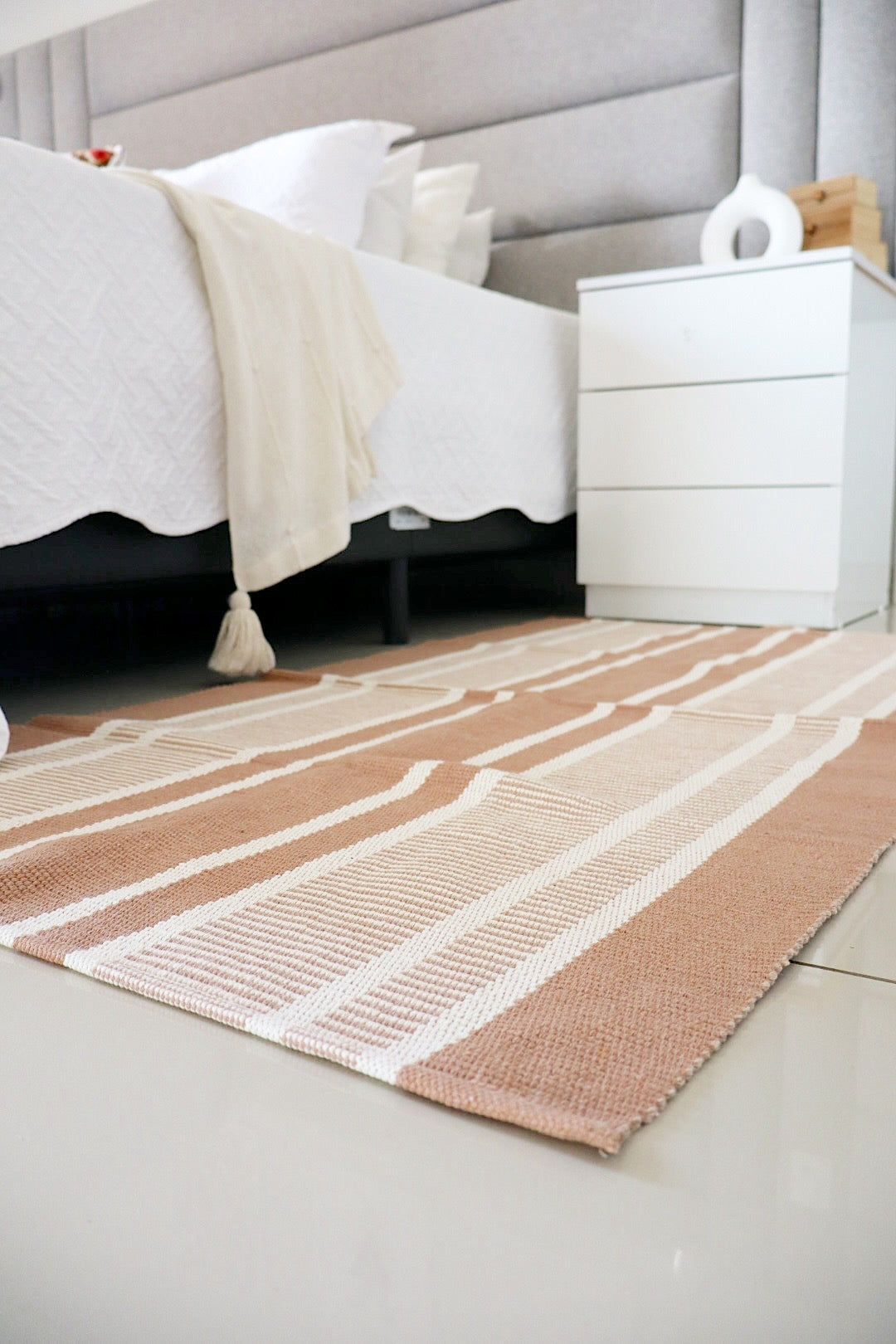 Tapete Médio Linha Rosé Listras 0,80x1,50m