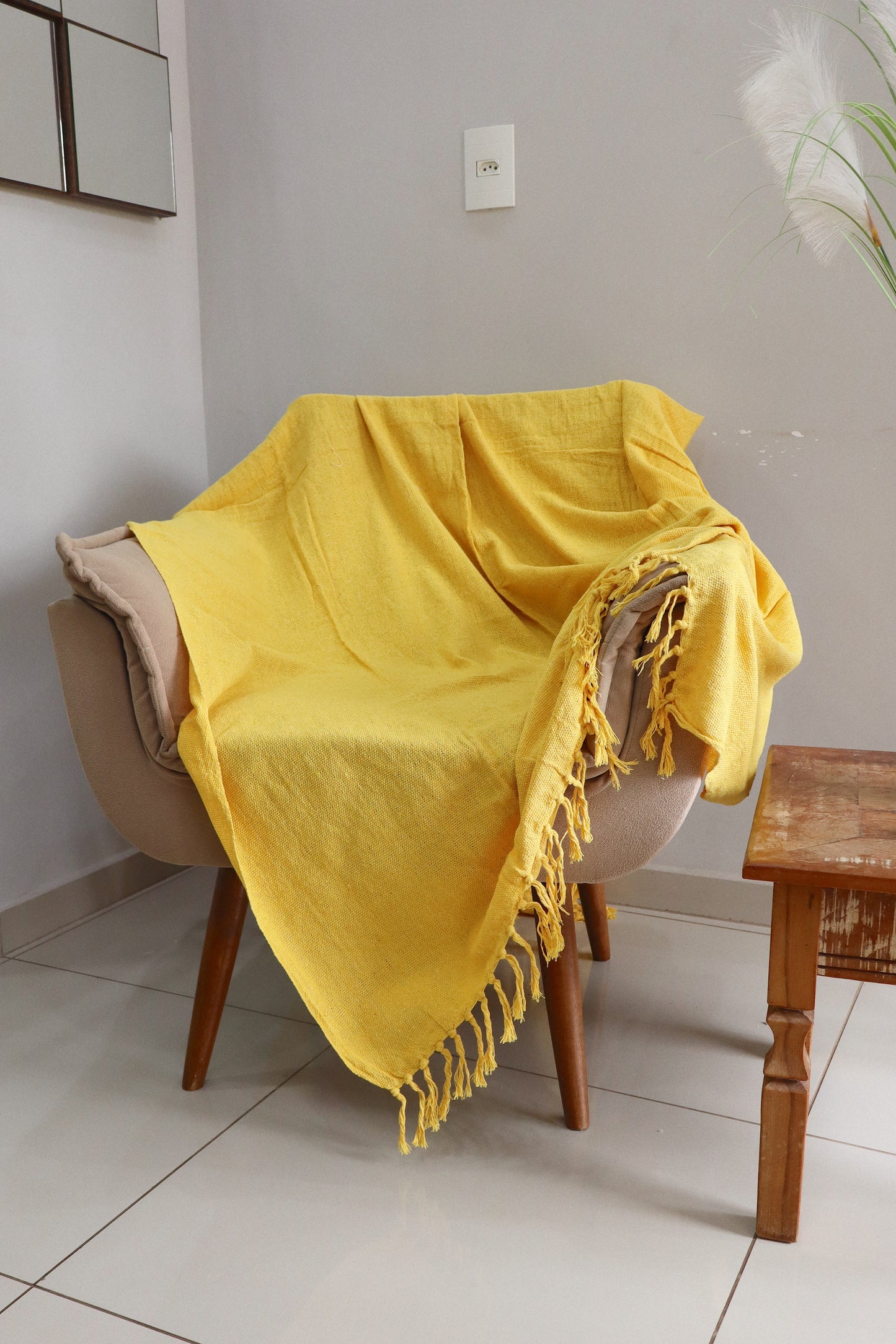 Manta para Sofá Básica Gigante Amarela 1,40x2,20m