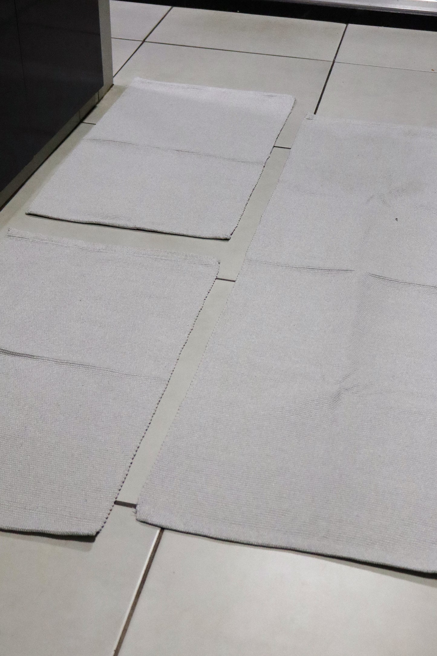 Jogo de Passadeira Linha Cinza Liso