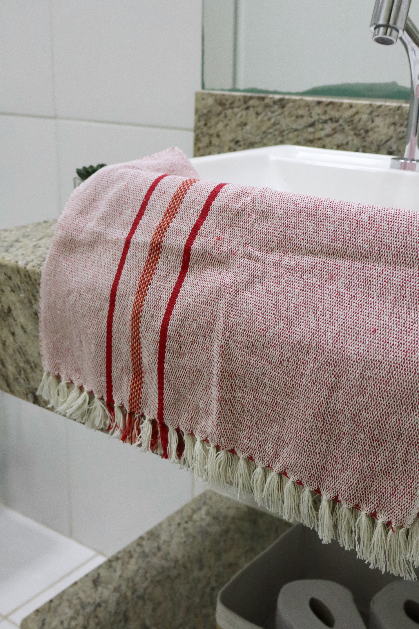 Toalhinha Lavabo Linha Vermelha